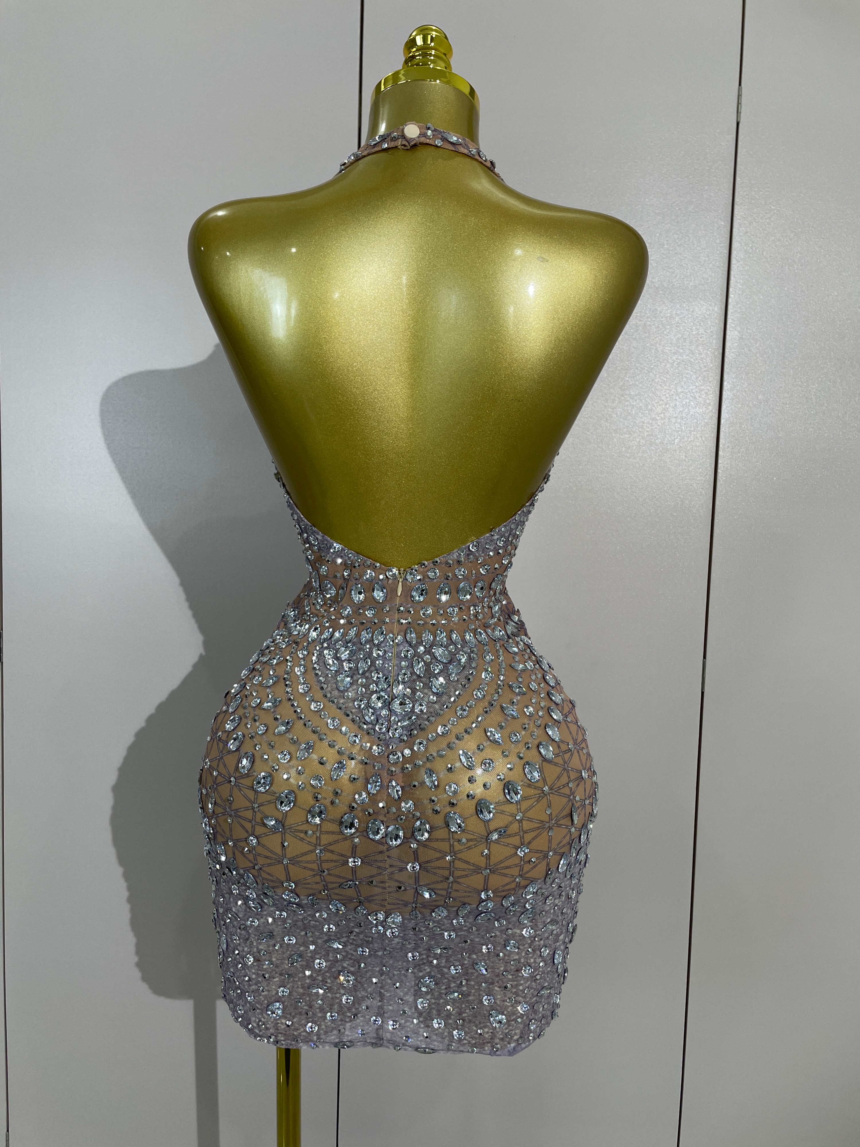 Robe mini sexy scintillante en strass sans manches en maille transparente, robe de luxe pour anniversaire, fête, club, séance photo, tenue de scène