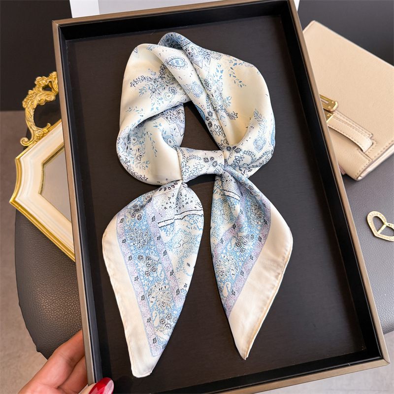 Nouveau foulard carré 2026 pour femmes, foulard rétro à motif cachemire, hijab pour femmes, foulard en imitation soie doux, châle