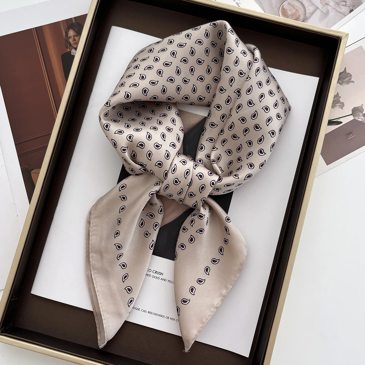 Foulard carré pour femme en satin doux à imprimé floral, écharpe, bandana, accessoire pour cheveux, hijab, châle