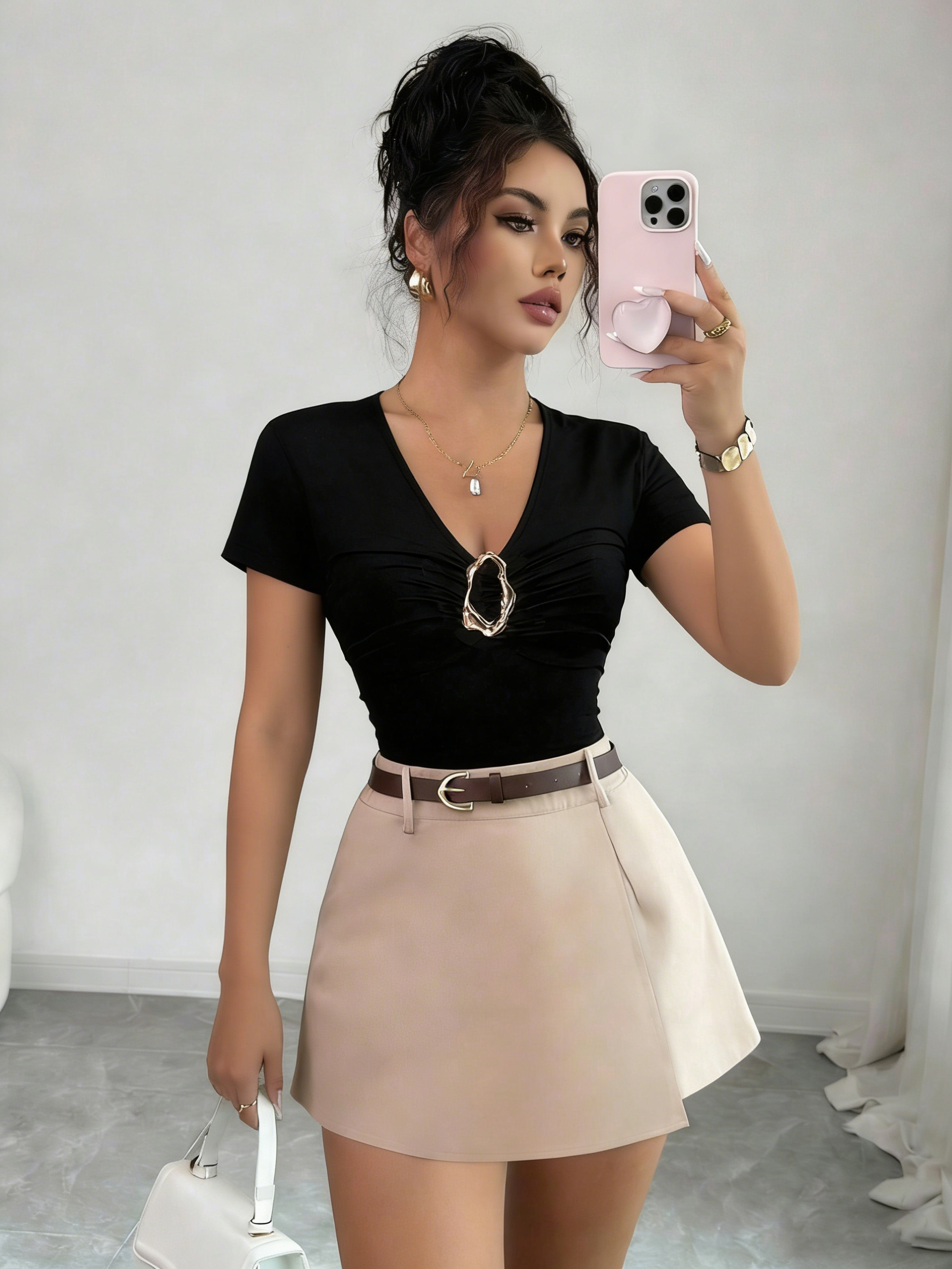 Ensemble T-shirt et short élégant pour femmes avec boutons décoratifs, tenue décontractée tendance, ensemble de vêtements pour femmes