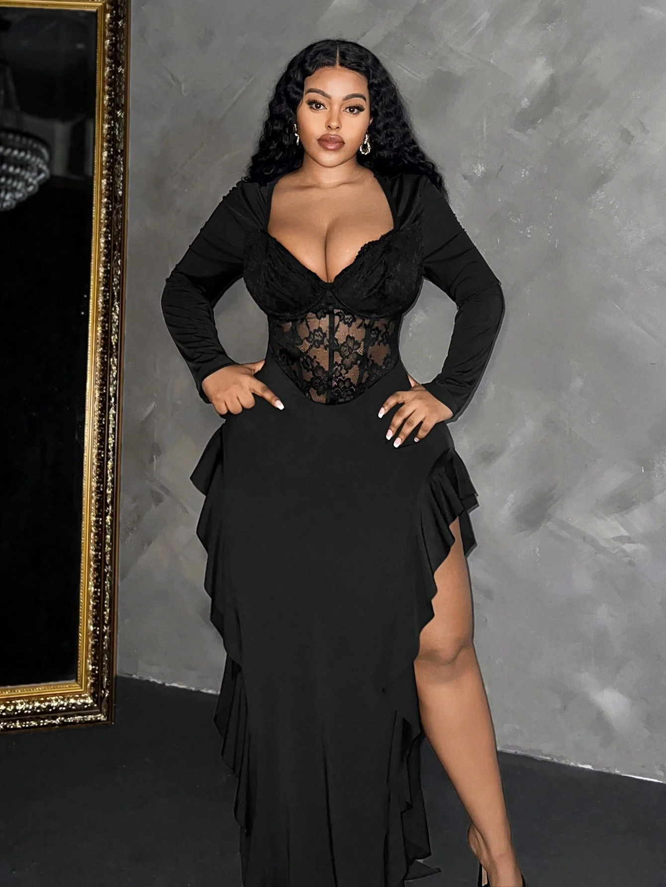 Robe moulante grande taille pour femme à manches longues, col en V profond, corset en dentelle, coupe asymétrique, à volants, sexy, extensible, pour soirée glamour printemps-été
