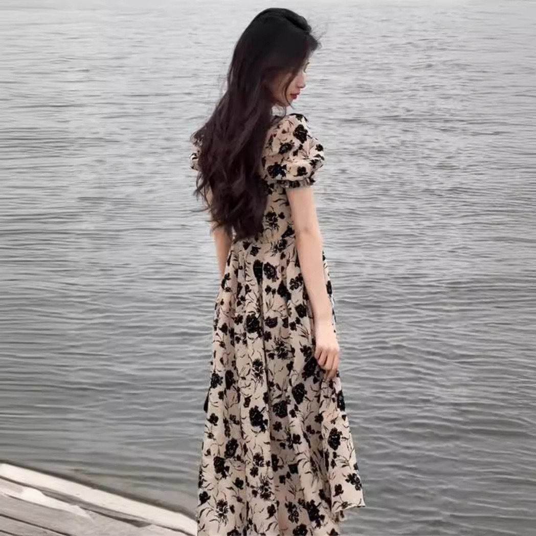 Robe Midi Florale Vintage pour Femmes, Taille Haute, Coupe Ajustée, Élégante, Design Unique, Luxe Chic, Robe Longue