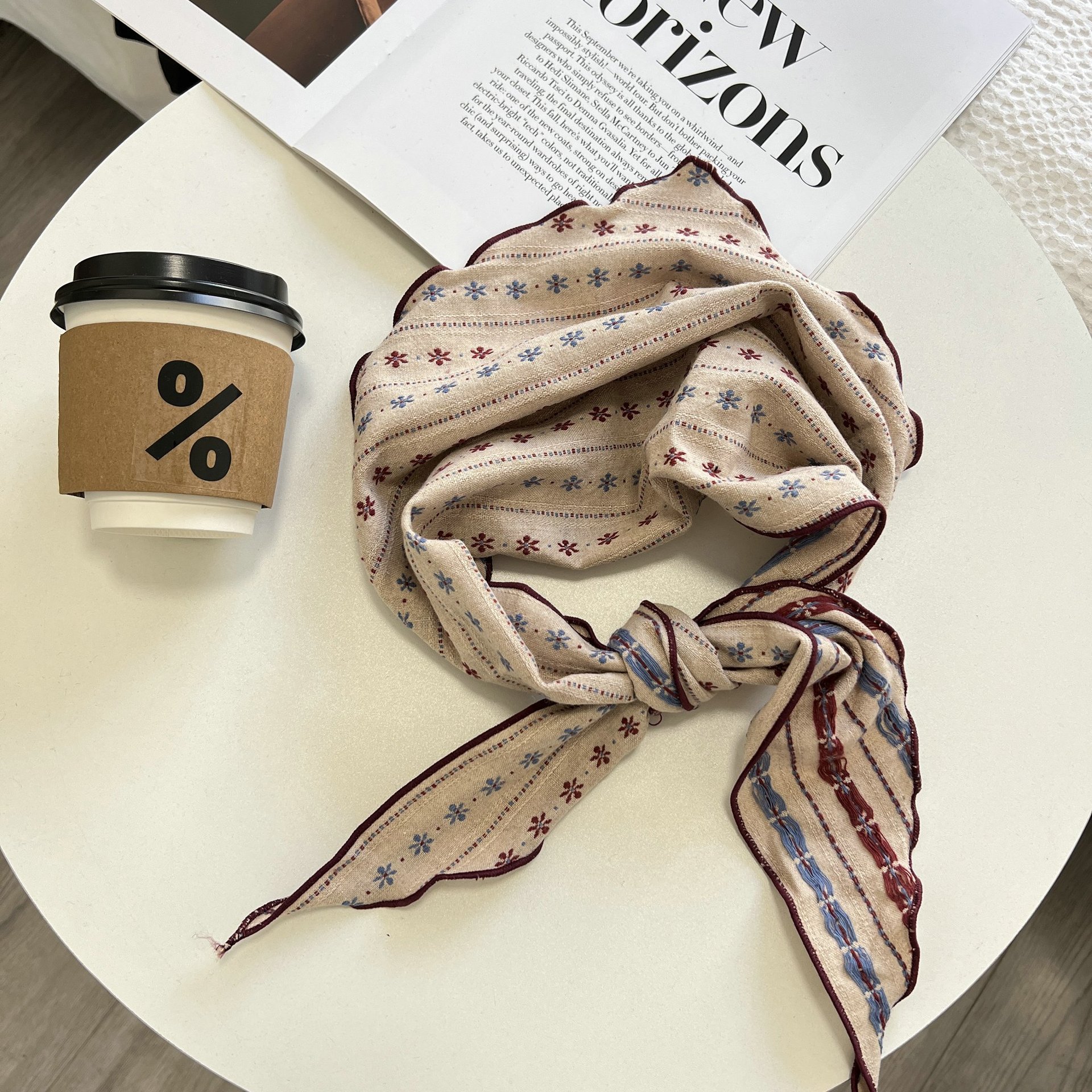 2025 Foulard triangulaire en coton et lin doux, imprimé cachemire floral, foulards décoratifs pour le cou et la tête, bandanas longs, châle, bandeau
