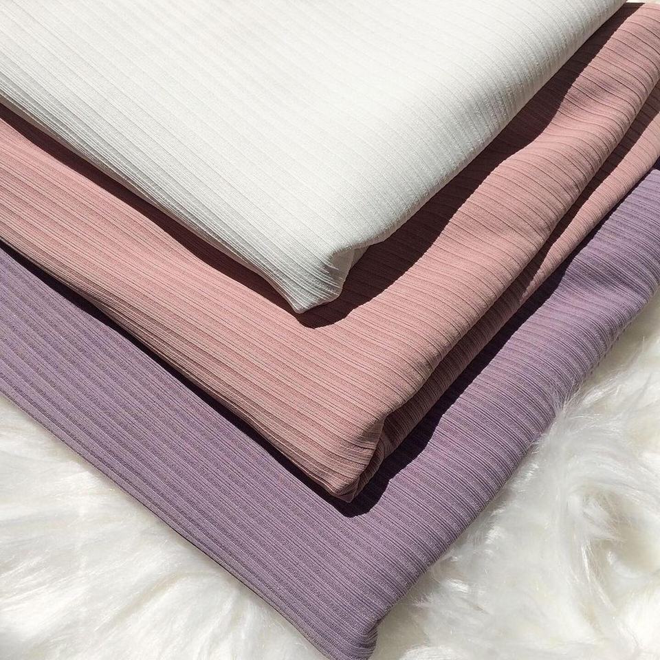 Hijabs plissés en jersey tricoté pour femmes musulmanes, écharpes unies, foulards doux, voiles pour la tête