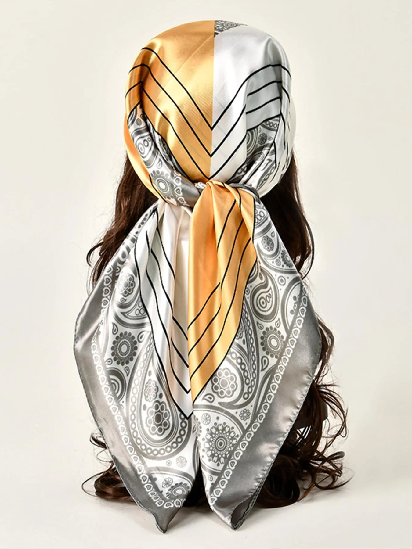 Écharpe en satin à imprimé floral élégante pour femmes, nouveau style, châle doux et confortable, foulard polyvalent décontracté