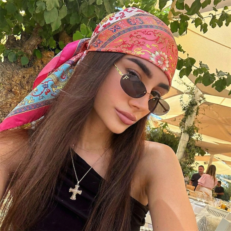 Foulard carré en soie pour femme, marque de luxe, imprimé satiné, hijab, écharpe musulmane, paréo, bandana, châle, bandeau, 90*90cm