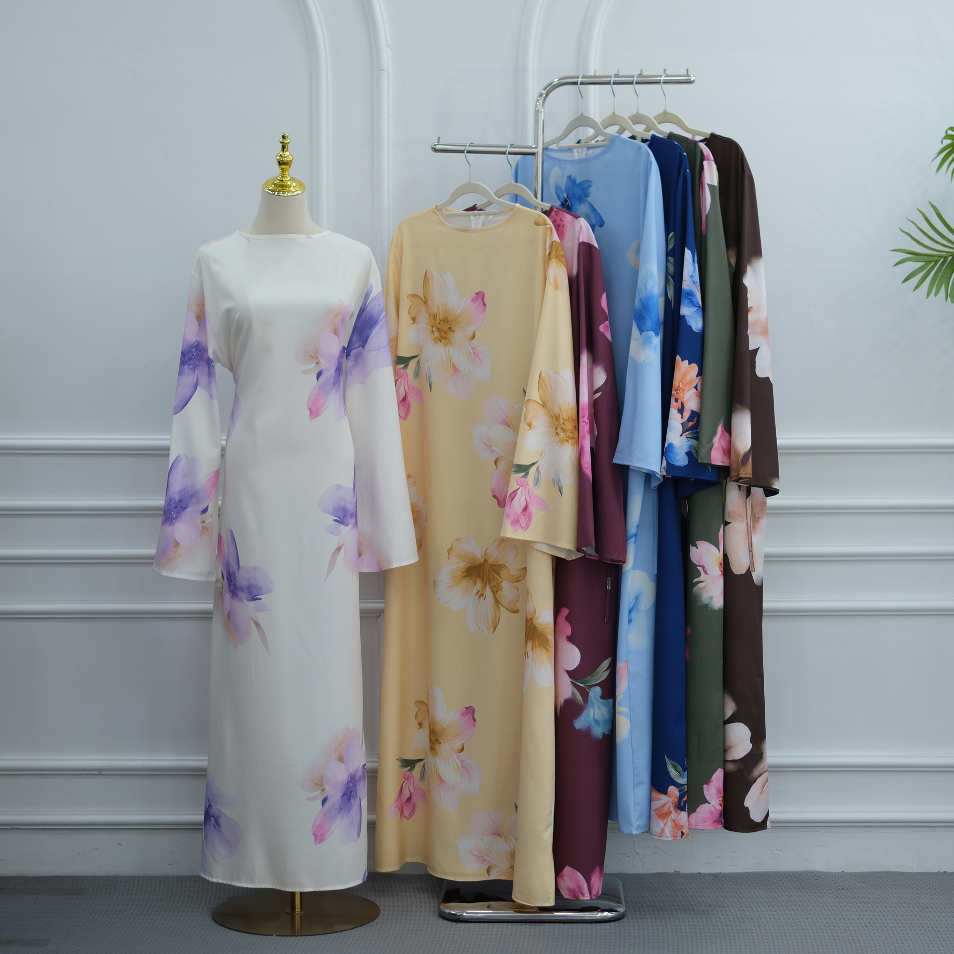 Robe Abaya Florale d'Été pour Femme avec Ceinture à Nouer Manches Longues Élégante Modeste Kaftan Musulman Tenue de Luxe Dubaï pour l'Aïd 2026