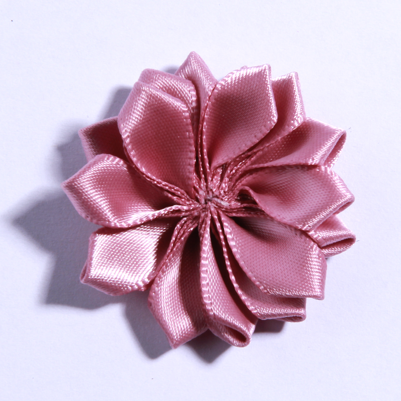 Ruban en satin mini 4 cm, fleur unie pour accessoires de cheveux, fleurs en tissu de soie multicouches en forme d'étoile pour bandeau de fille