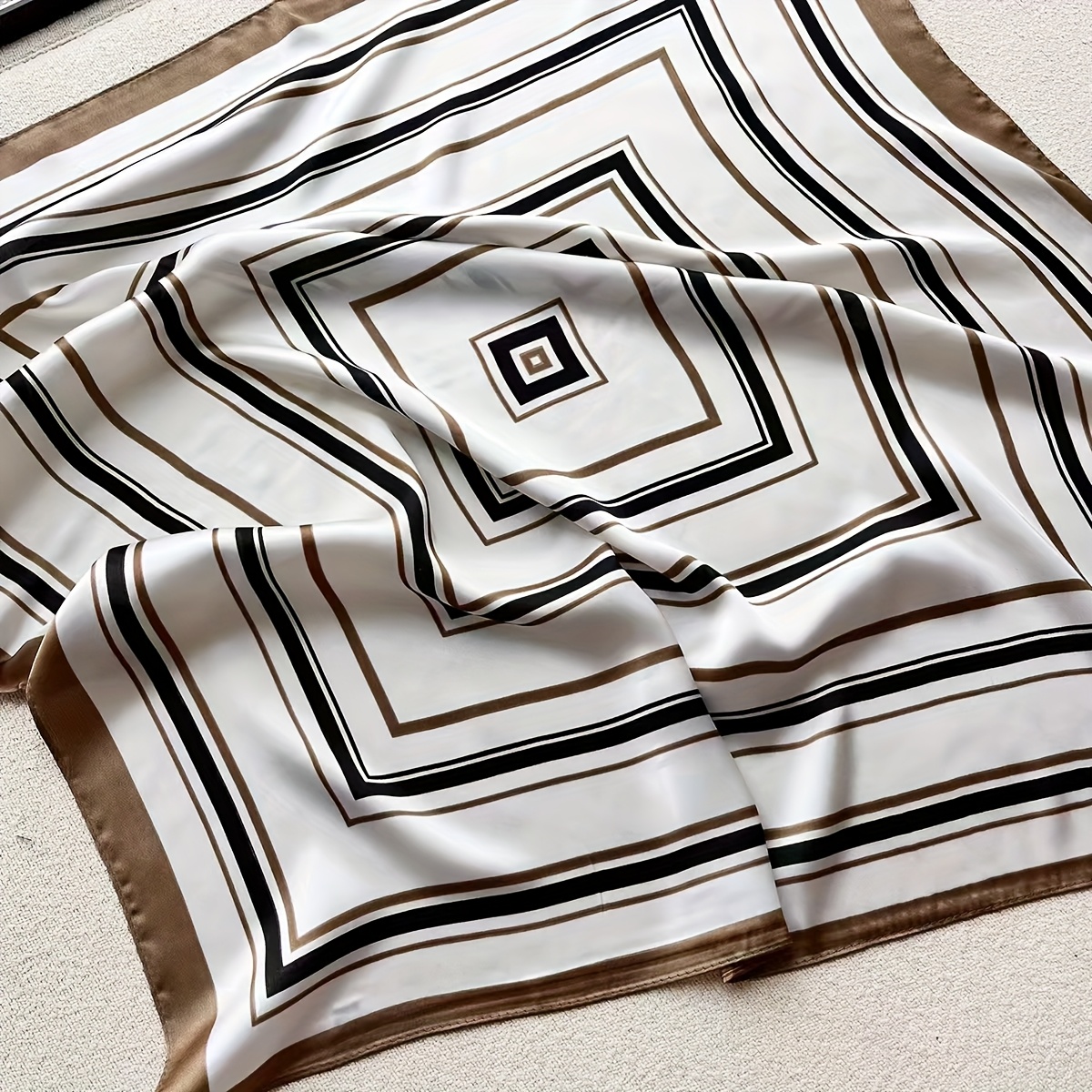 Nouveau élégant géométrique rayé carré écharpe pour femmes Satin mode enveloppes foulard femme bandes de cheveux ruban bandeau Bandana