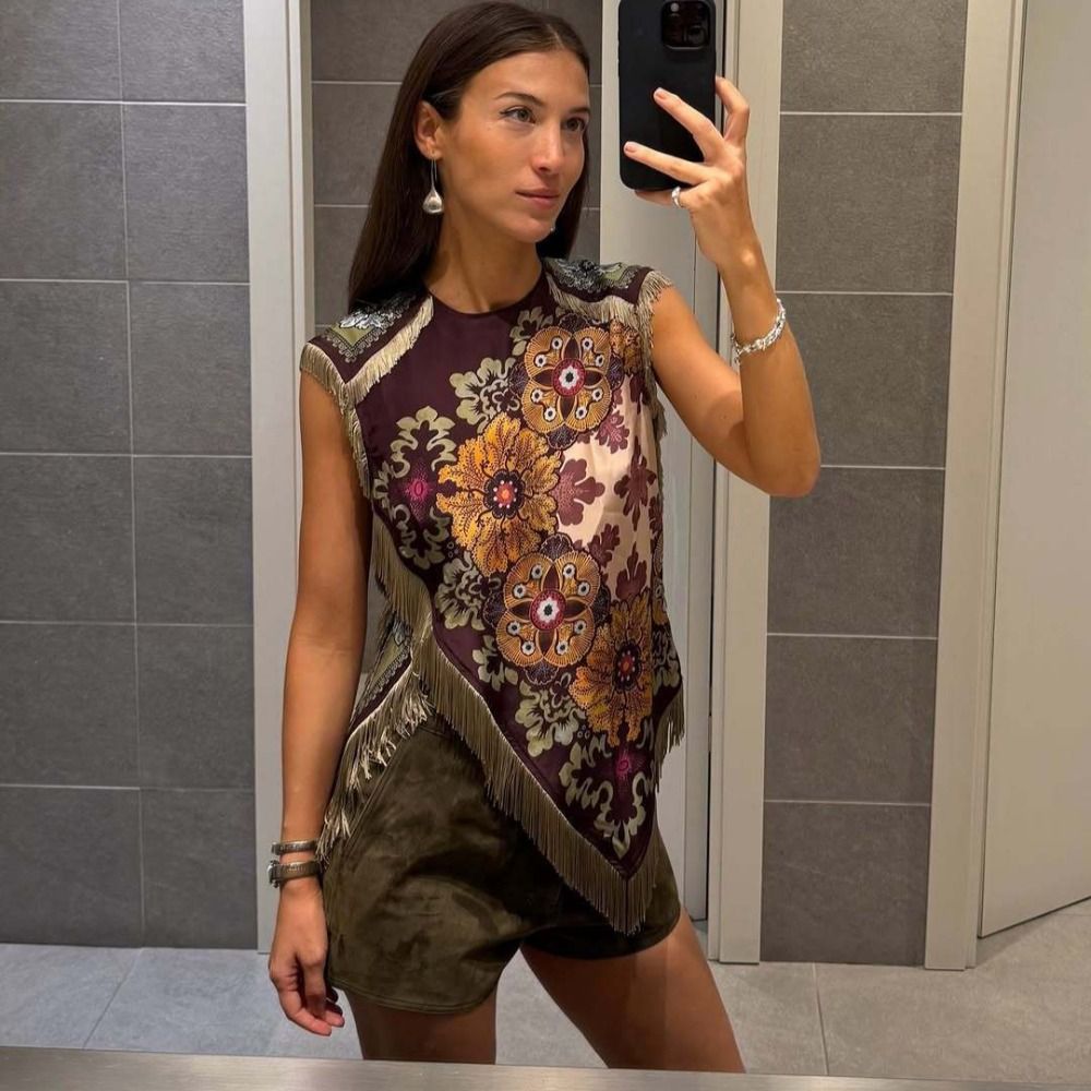 Nouveau haut en satin vintage pour femmes, décoré de pompons, imprimé floral asymétrique, chic, col rond, sans manches, chemisier d'été, tenue décontractée