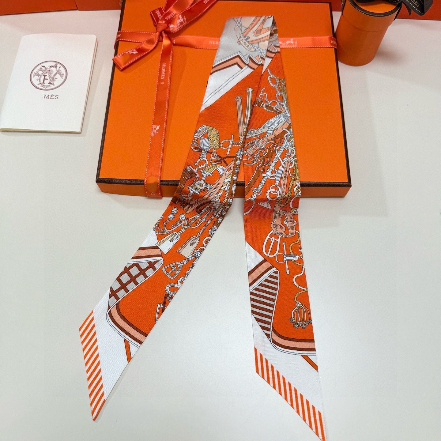 Foulard en soie sergé pour femmes, 5x90cm, élégance romantique française, bande fine, banderole en soie attachée, bandeau pour cheveux, vente en gros