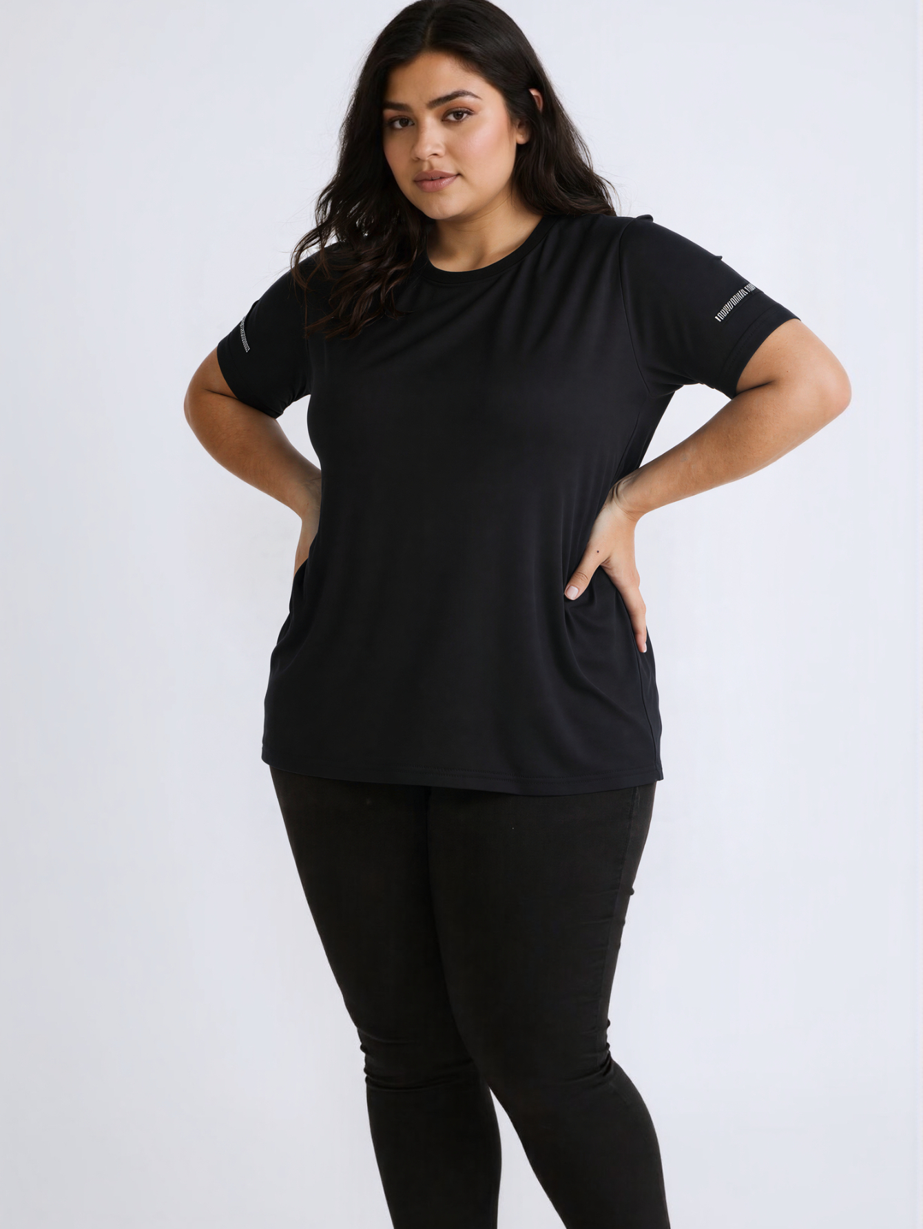 T-shirt pour femmes grande taille 1XL-7XL, haut décontracté d'été à manches courtes, chemise pour femmes à manches courtes de couleur unie à col rond