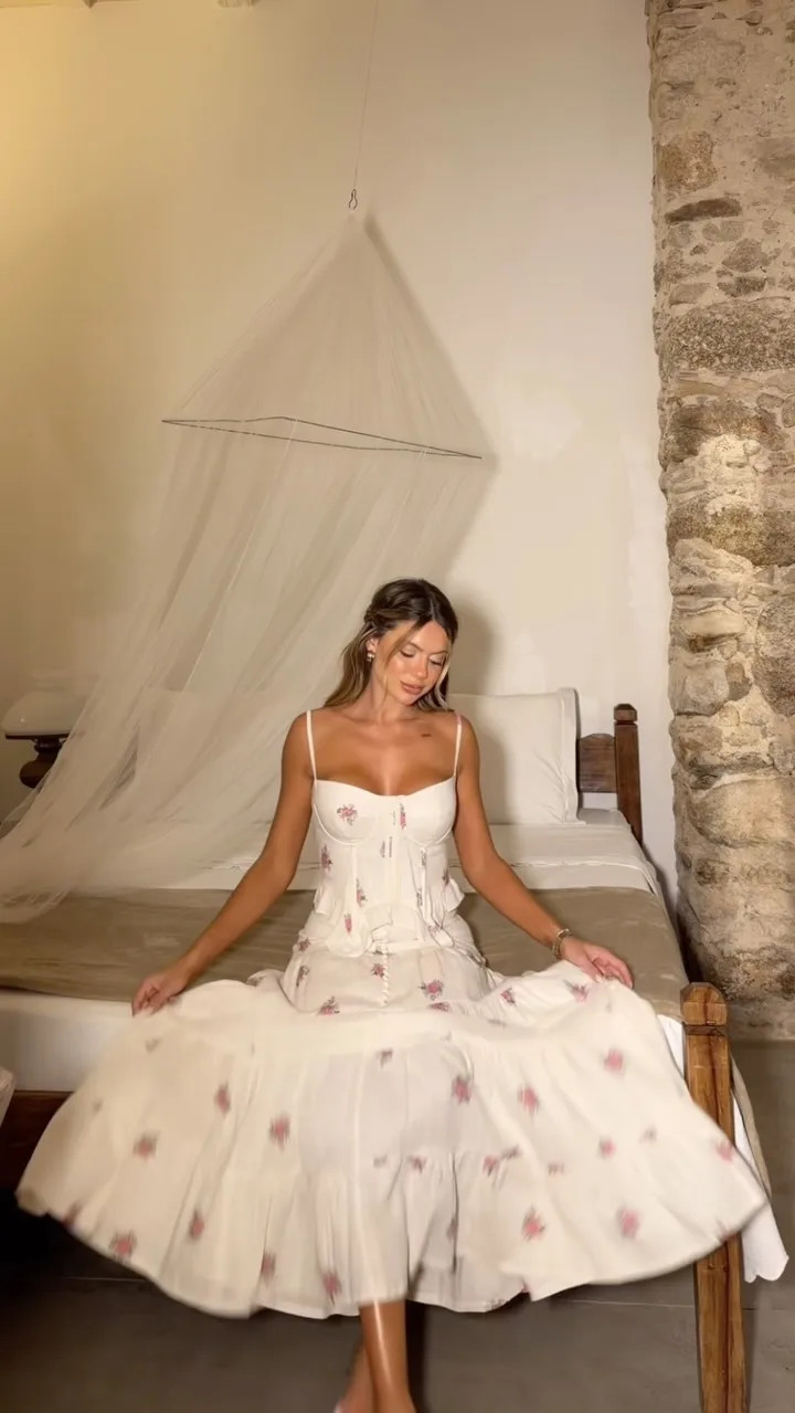 Ensemble 2 pièces pour femme, imprimé floral bleu, haut corset camisole et jupe longue à volants, tenue d'été bohème pour les vacances à la plage