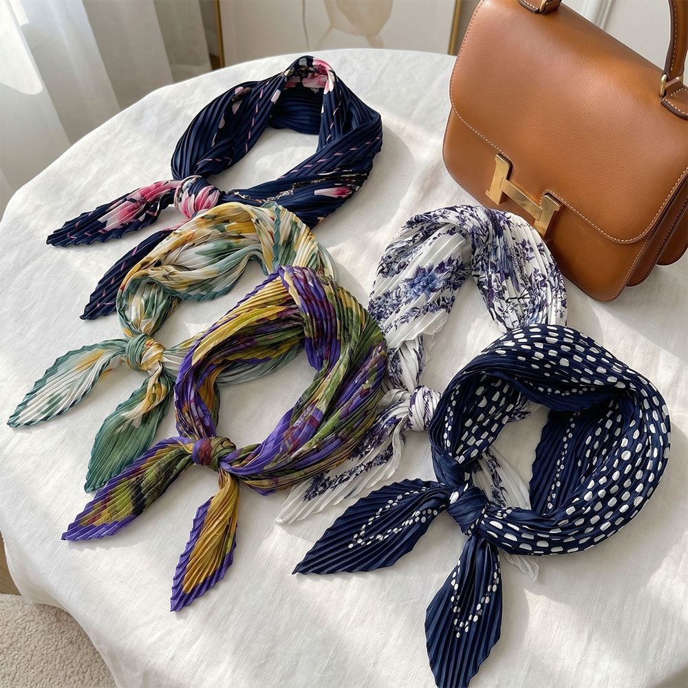 Foulard carré pliable pour femme, mode printemps-été, bandana, châle, accessoire de cheveux élégant, léger et luxueux