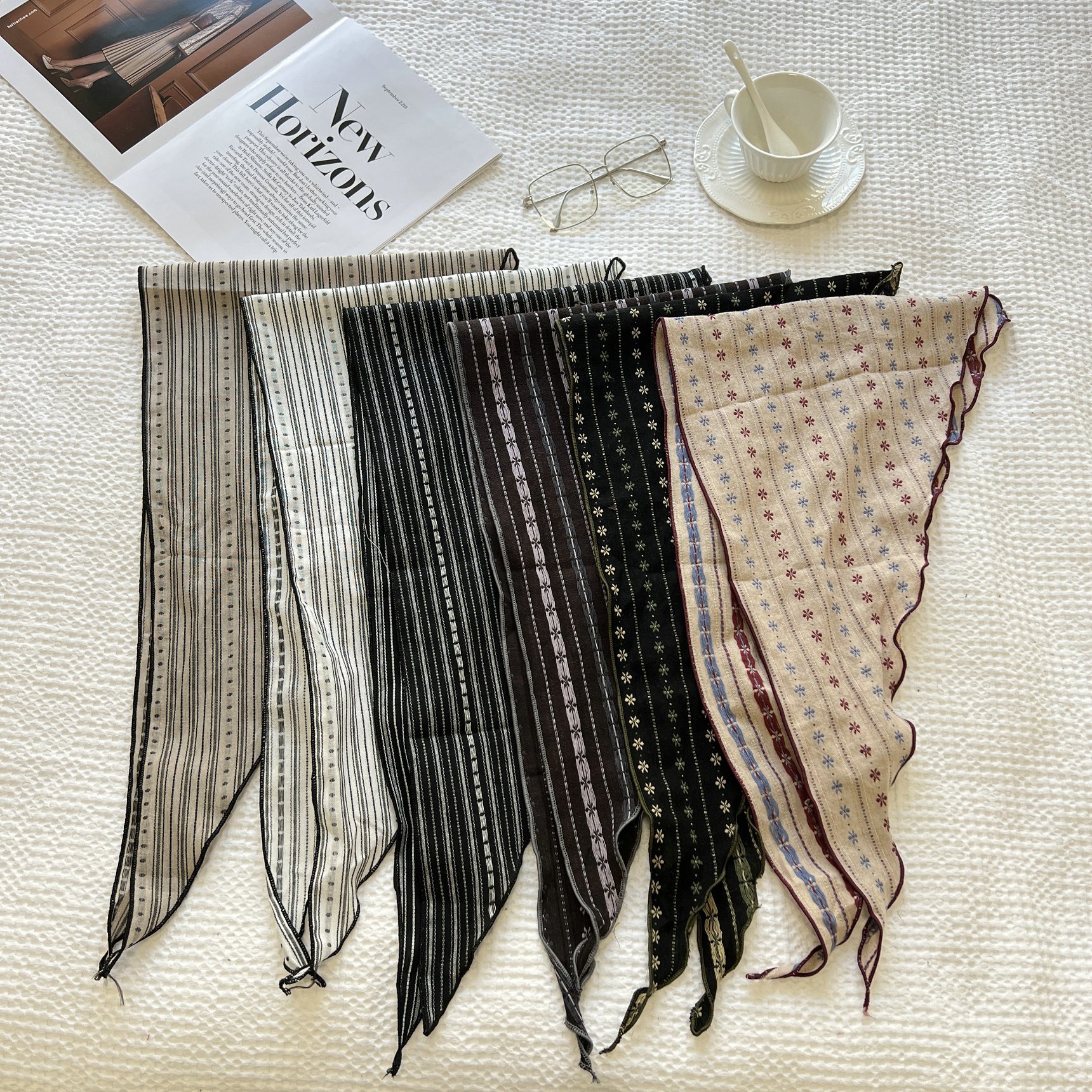 2025 Foulard triangulaire en coton et lin doux, imprimé cachemire floral, foulards décoratifs pour le cou et la tête, bandanas longs, châle, bandeau