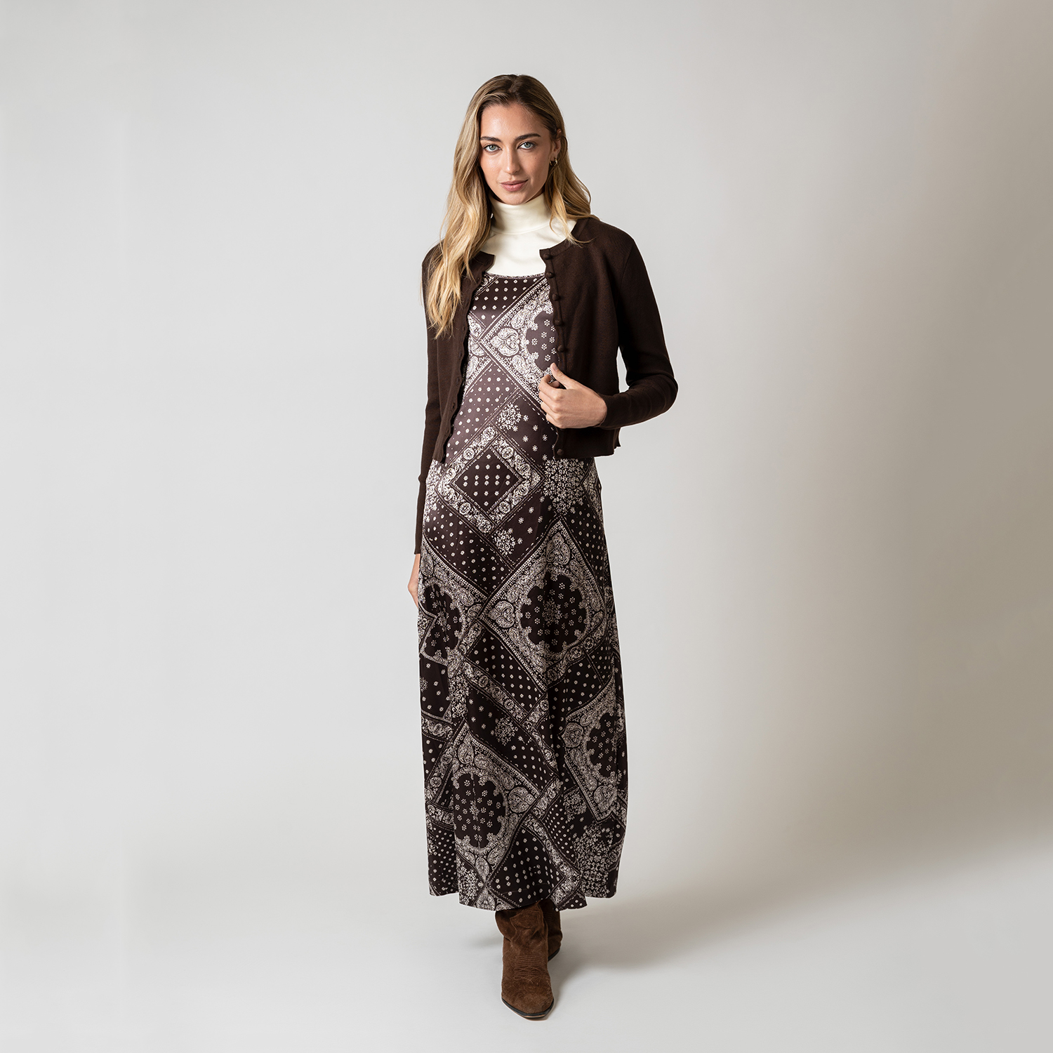 Robe nuisette à imprimé floral AP AW26 pour femmes, vêtement élégant pour femme, col en V