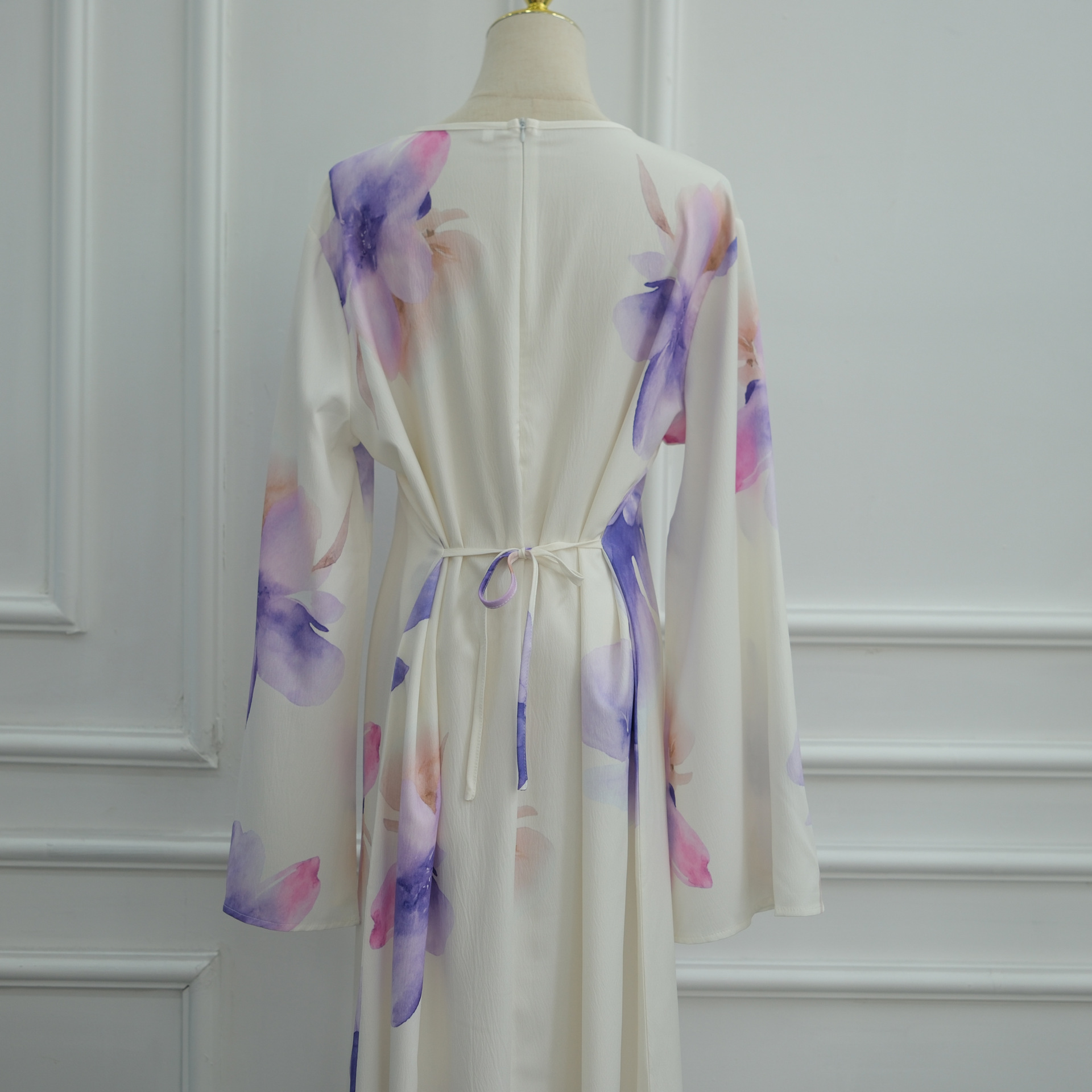 Robe Abaya Florale d'Été pour Femme avec Ceinture à Nouer Manches Longues Élégante Modeste Kaftan Musulman Tenue de Luxe Dubaï pour l'Aïd 2026