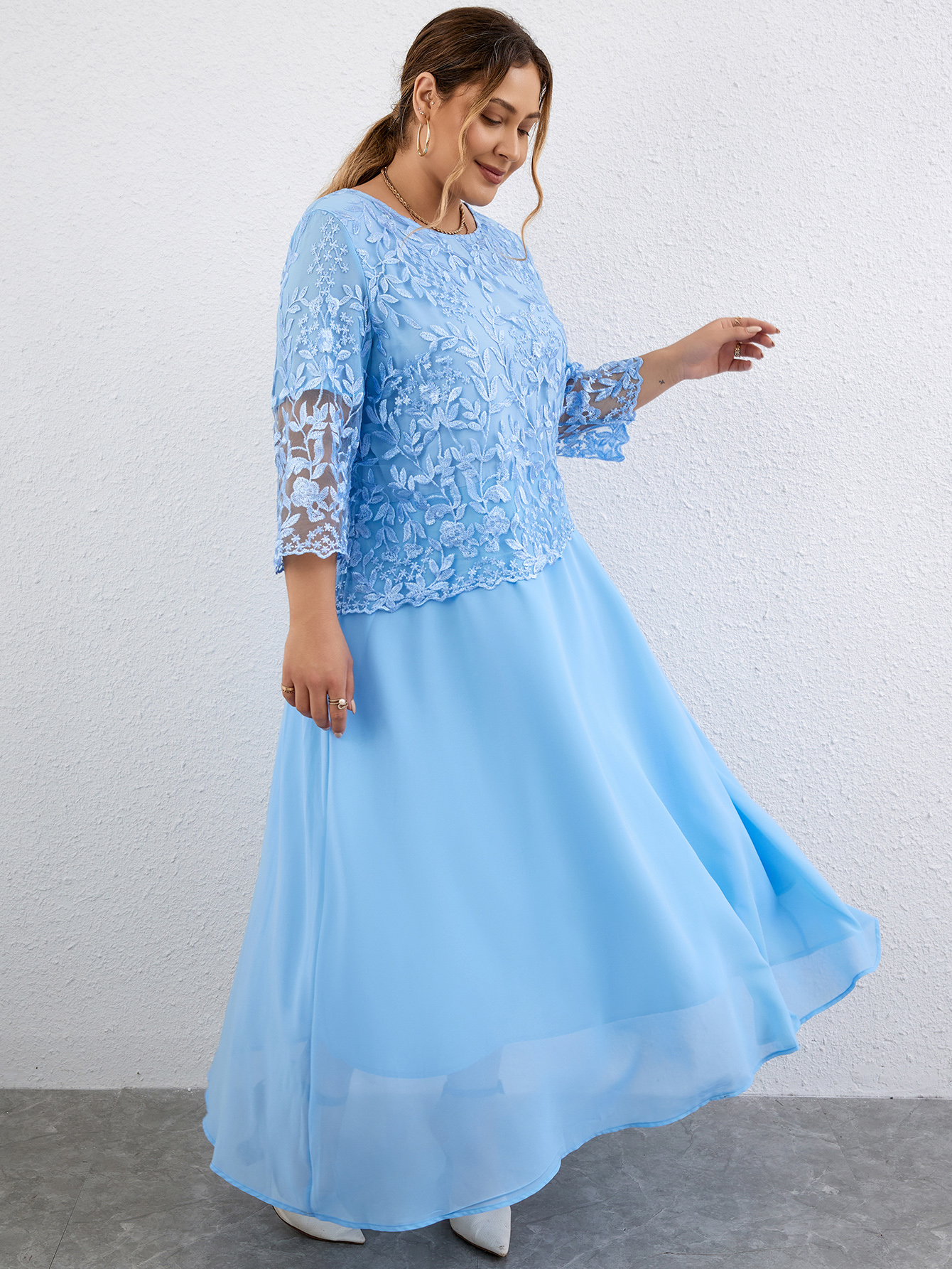 Robes longues grande taille femme broderie florale robes de soirée élégantes vêtements pour femmes potelées grande taille vêtements