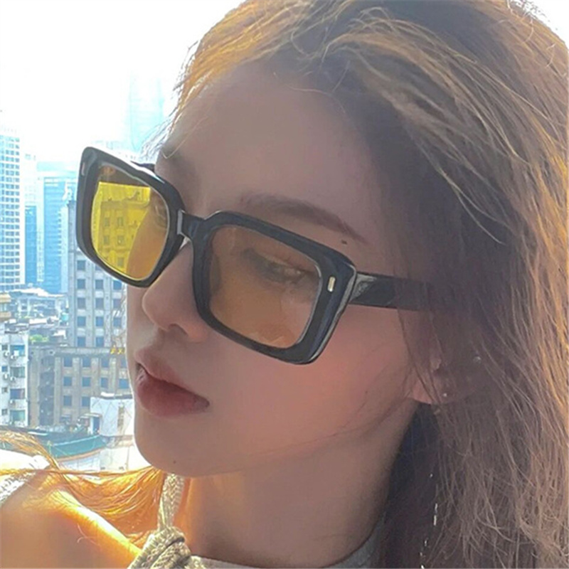 Lunettes de soleil carrées classiques pour femmes et hommes, petites lunettes de soleil rectangulaires rouges populaires pour femmes rétro Hip Hop, lunettes d'ombrage UV400