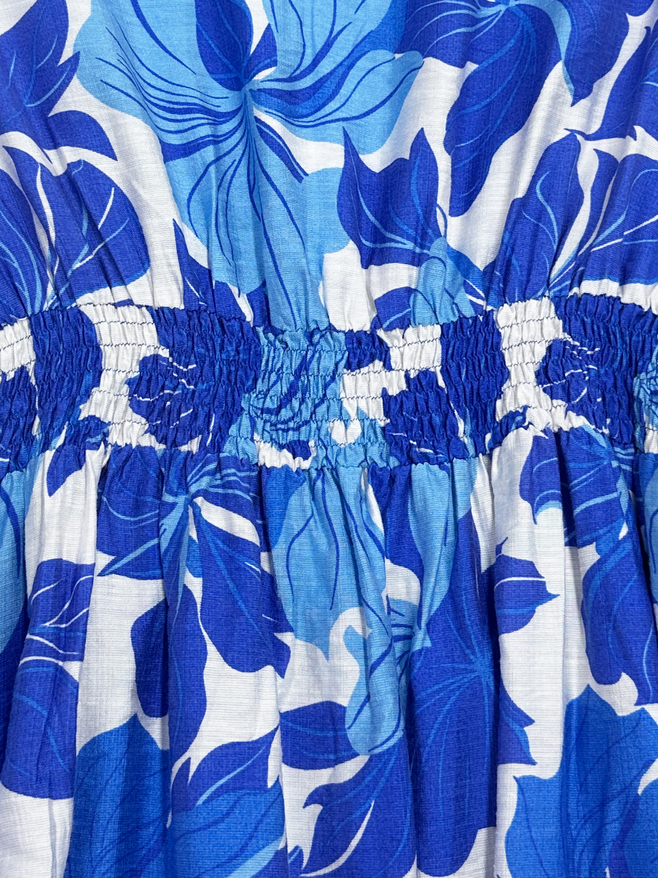 Robe maxi de vacances pour femmes, imprimé hibiscus bohème, col en V, manches courtes à volants, taille smockée