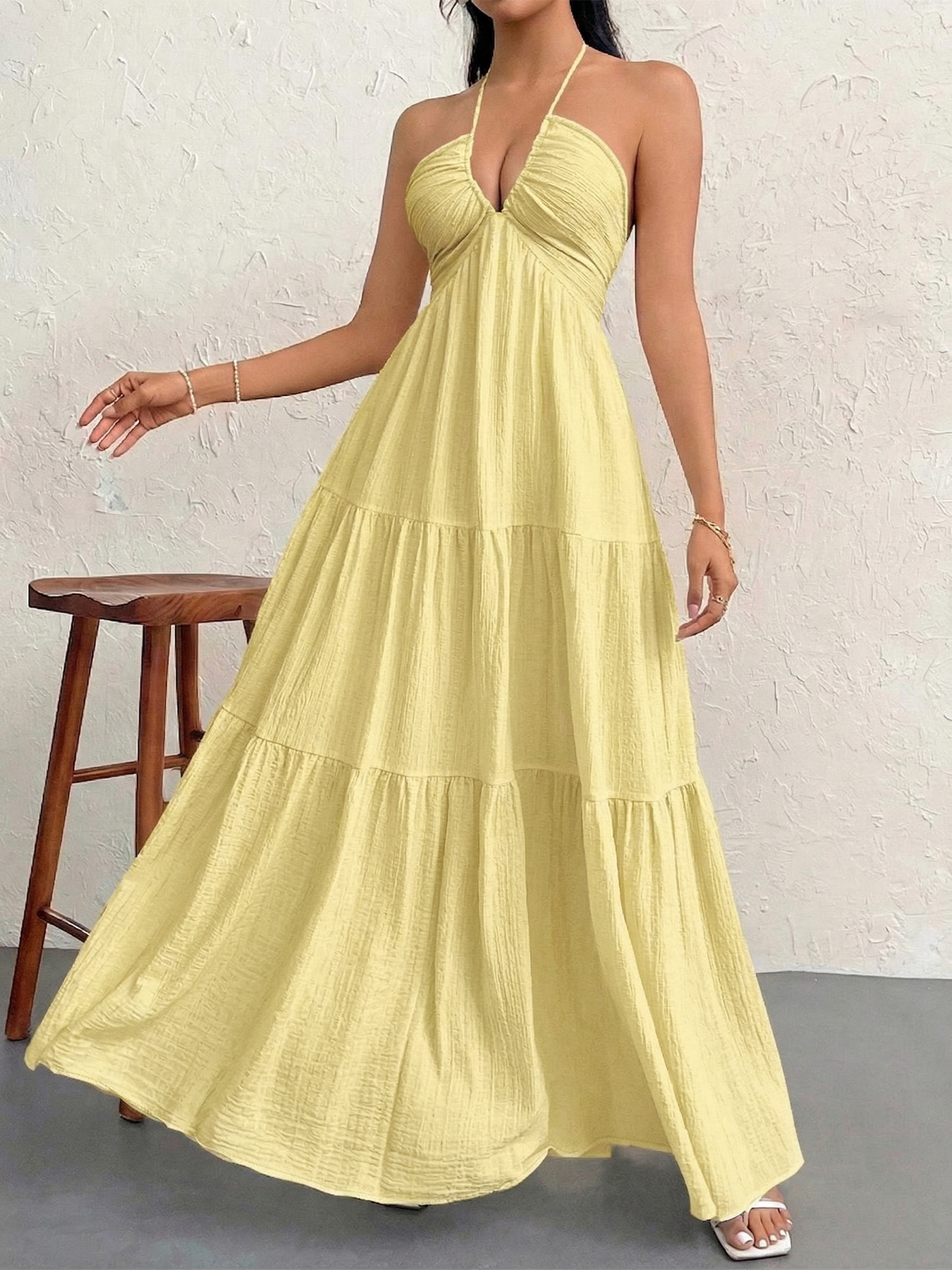 Robe décontractée pour femme, style bohème, jaune, à volants, dos nu, col halter, respirante, pour le printemps, l'été et les vacances à la plage