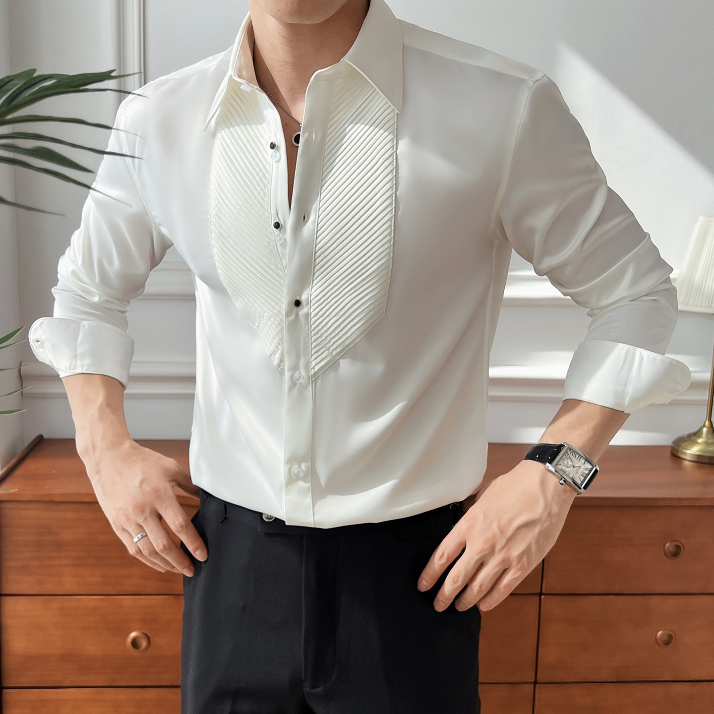 Chemise à manches longues pour hommes de style britannique : col tendance, beau, décontracté et cranté, éclatant l'élégance française