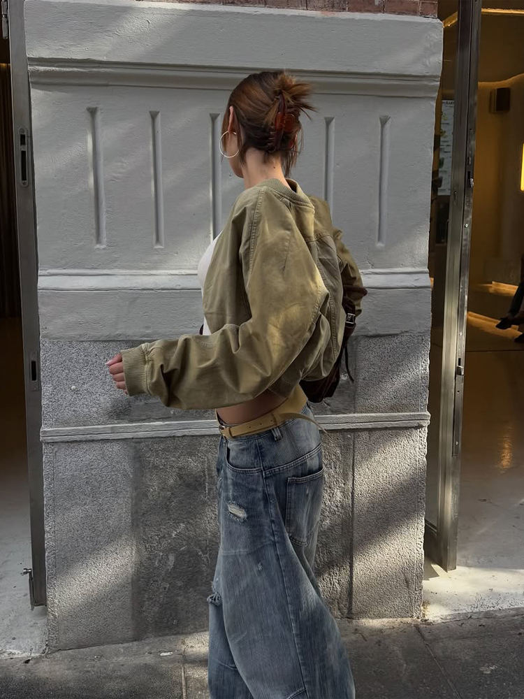 Veste bomber courte kaki pour femme, col à revers, fermeture éclair intégrale, détails poches, manches longues, style streetwear décontracté Y2K