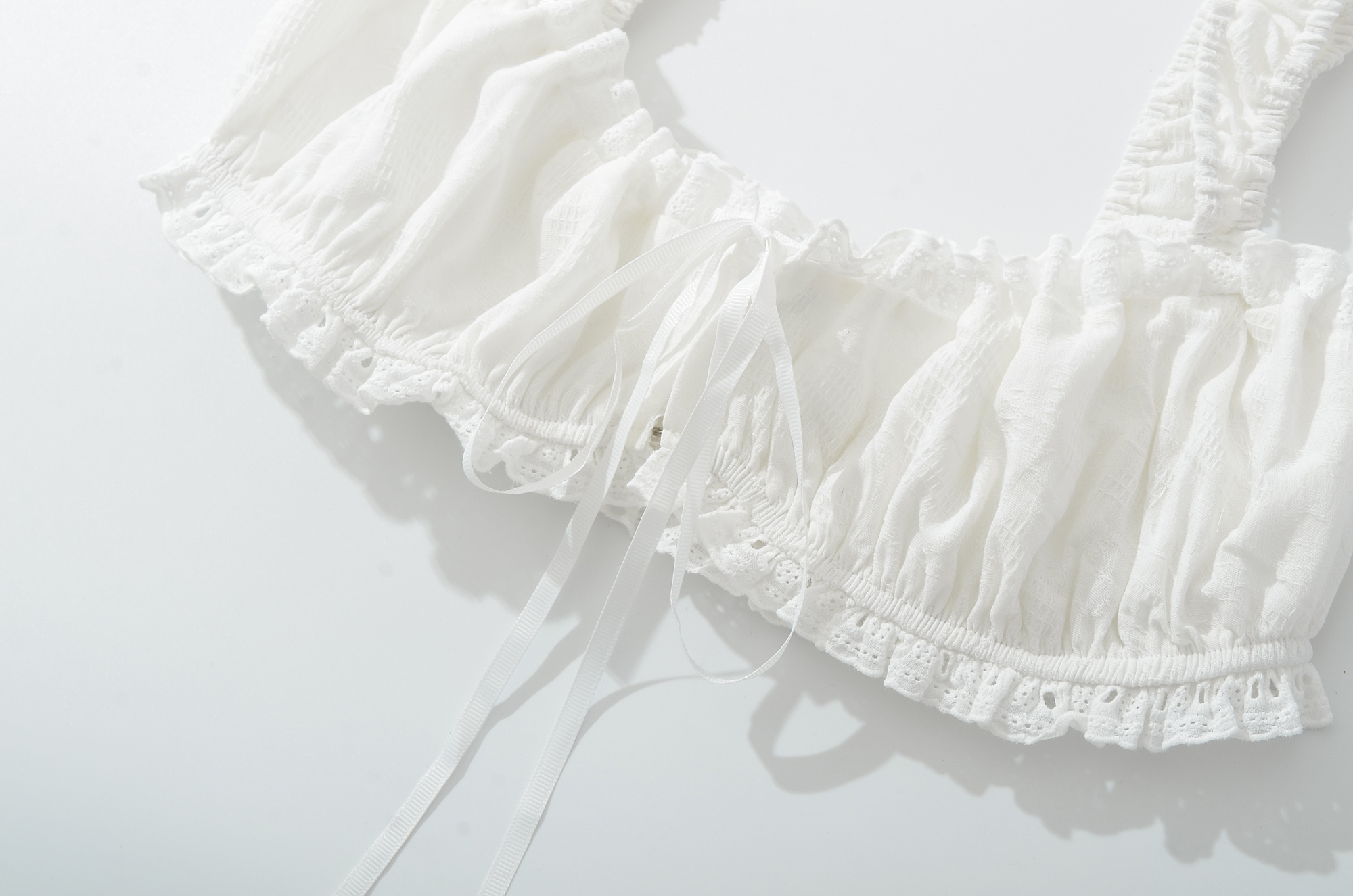 Plage dentelle blanche pansement laçage nœud froncé poitrine Camisole Sexy femmes sangle élastique Corset débardeurs fille Sexy mince haut court
