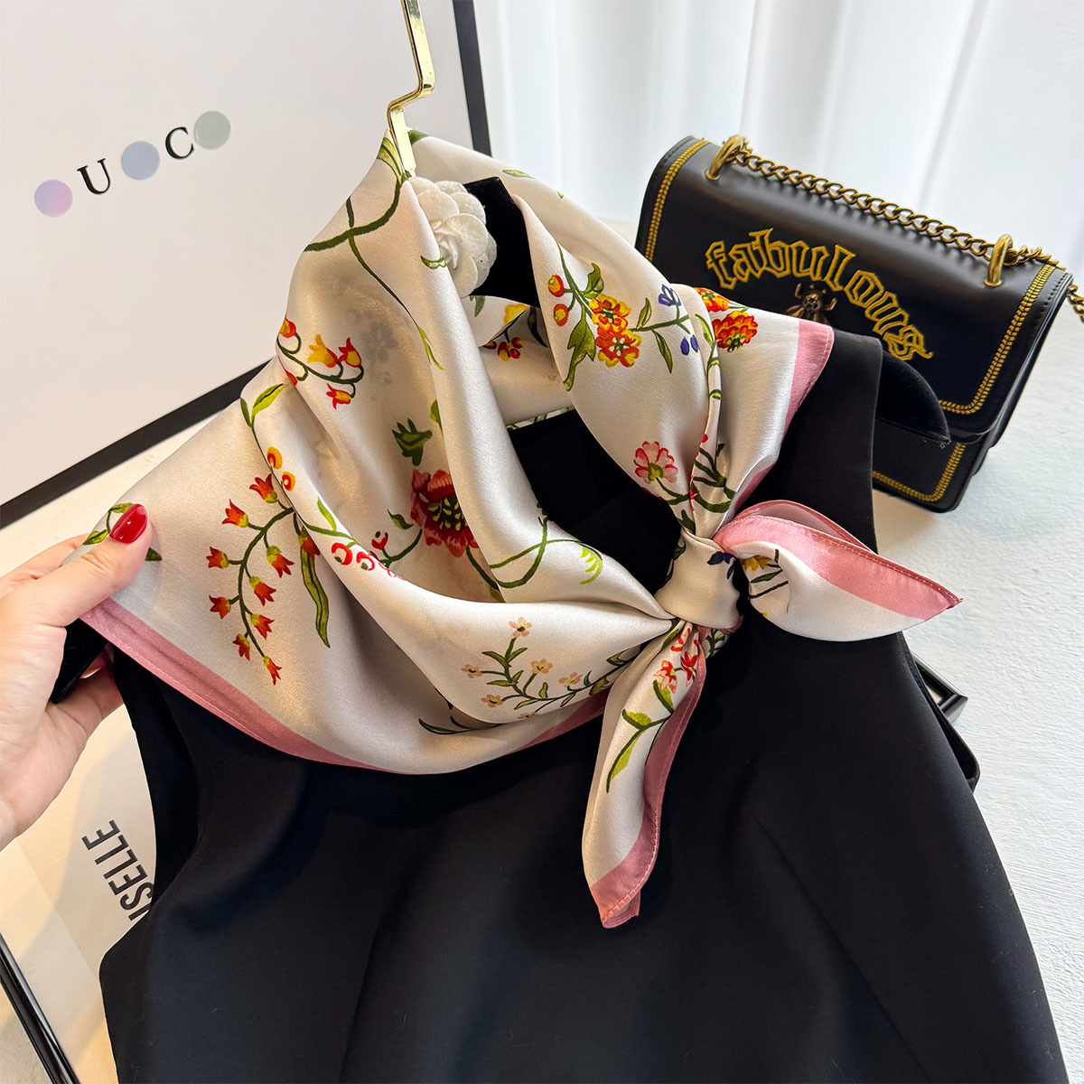 100% véritable foulard carré en soie Design de luxe imprimé femmes doux Satin bandeau foulard bureau Hijab bandeau foulards Bandanna
