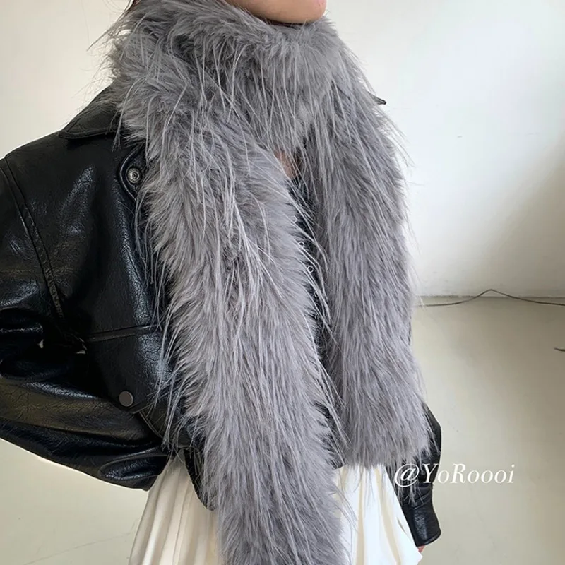 Écharpe moelleuse coréenne d'hiver pour femmes, Niche avec pompon, col polyvalent, personnalité chaude, longue et confortable, châle doux classique de luxe