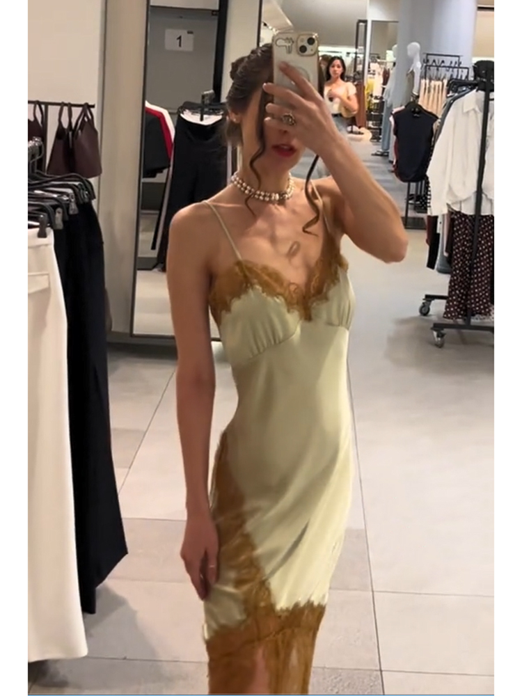 Robe de soirée fendue pour femme 2026, style mode, en satin et dentelle contrastante, patchwork, dos nu, sans manches, col en V