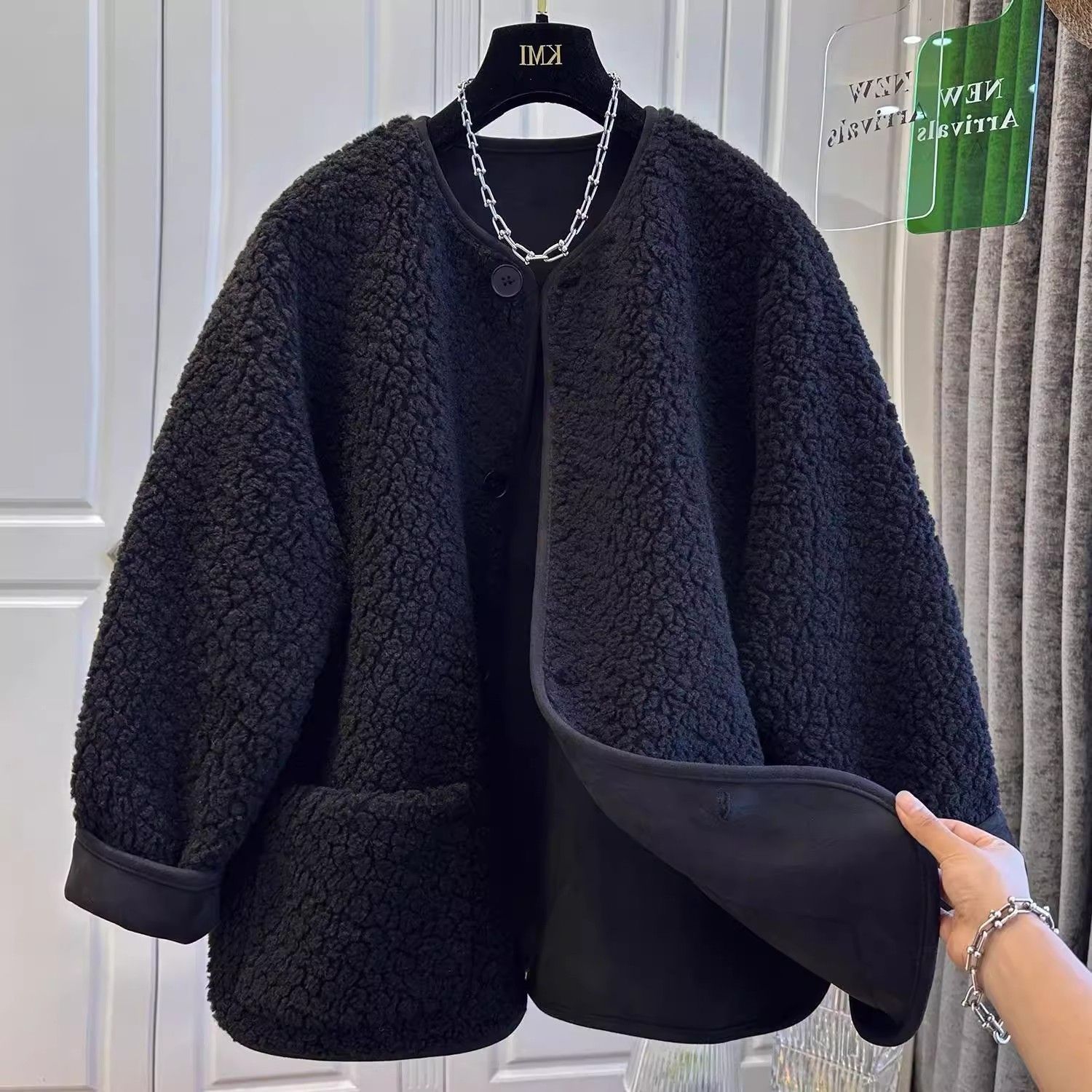 Manteau en Laine pour Femme Hiver 2026 Printemps, Veste Courte Ample à Boutonnage Simple Manches Longues pour Femme de Bureau et Urbaine