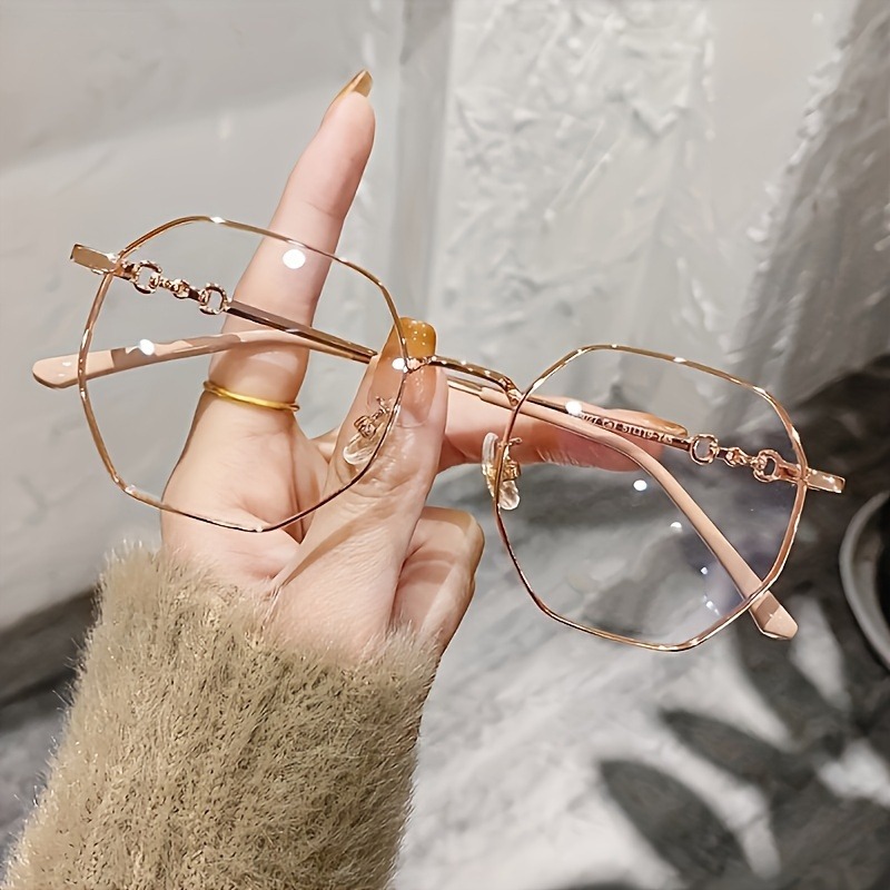 Lunettes rondes tendance avec montures métalliques simples et élégantes, verres en PC durables, confortables à porter, adaptées à un usage quotidien
