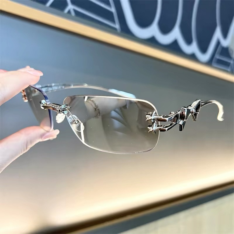 Lunettes de soleil carrées sans monture style punk pour femmes et hommes, monture métallique, lunettes de créateur de luxe, verres populaires, idéales pour l'été et les voyages