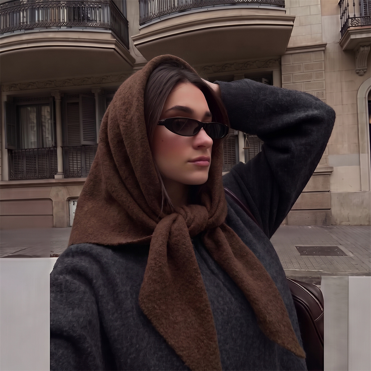 Écharpe classique en tricot uni à col triangulaire pour femme, châle doux et chaud, accessoire de couvre-tête multimode pour les sorties décontractées en extérieur