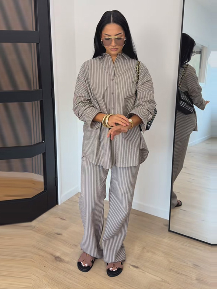 Ensemble chemise à revers à manches courtes et pantalon uni à coupe droite ample avec poches, tenue décontractée quotidienne pour femme, collection Printemps 2026