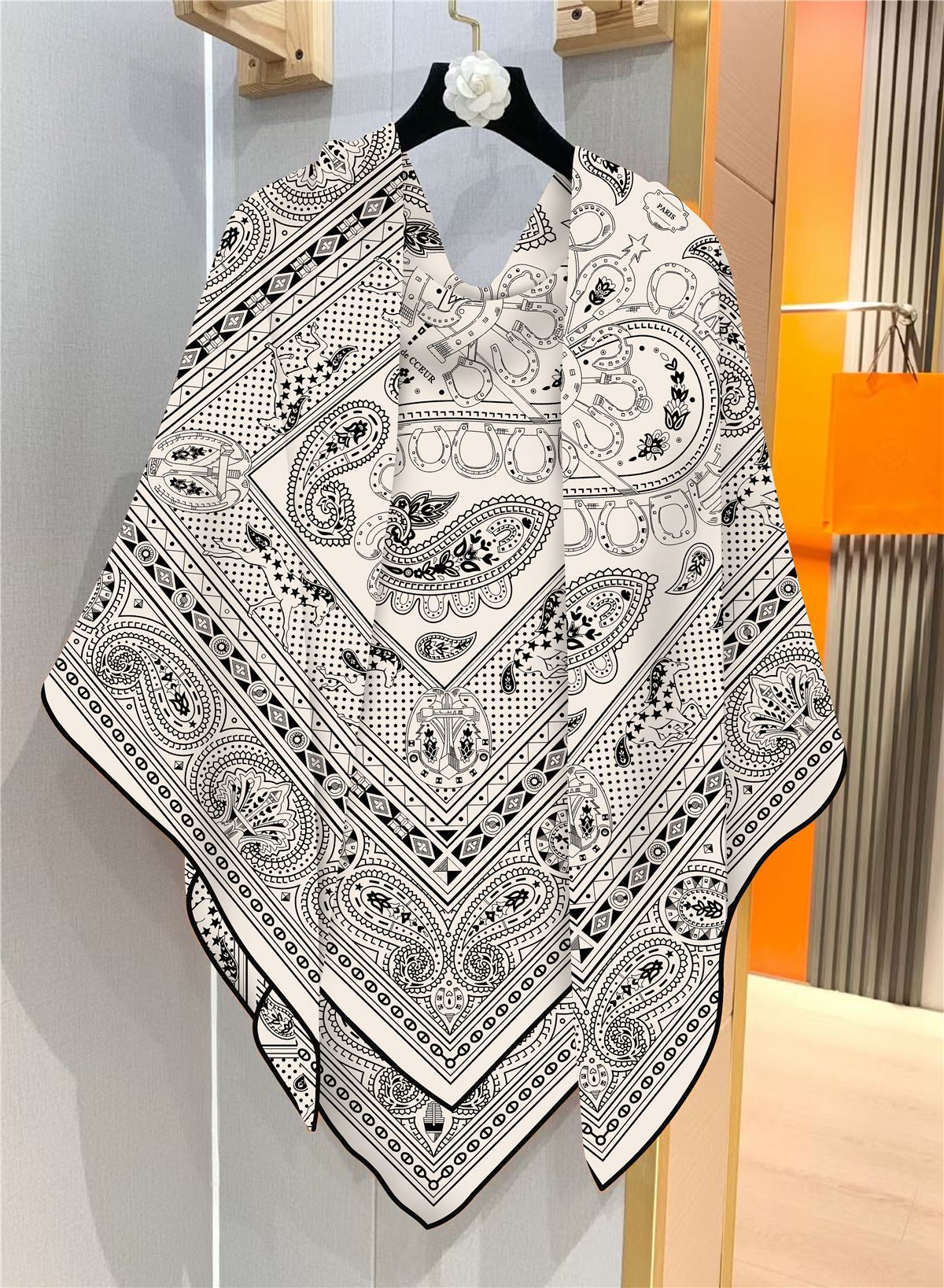 130CM 30% soie 70% cachemire écharpe concepteur de luxe Pashmina châles pour femmes carrés bords roulés à la main étole couverture grand Poncho