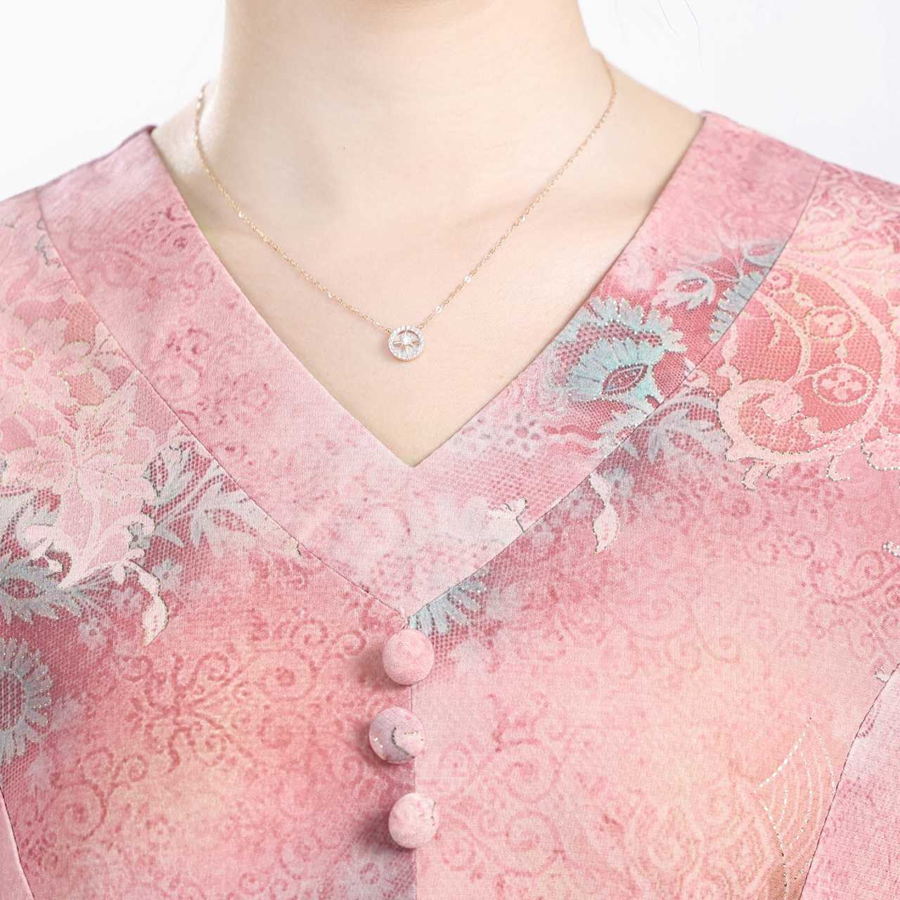 Robe midi florale pour femmes, robe trapèze à manches courtes et col en V avec poches, robe légère décontractée d'été pour le travail ou les fêtes, grande taille