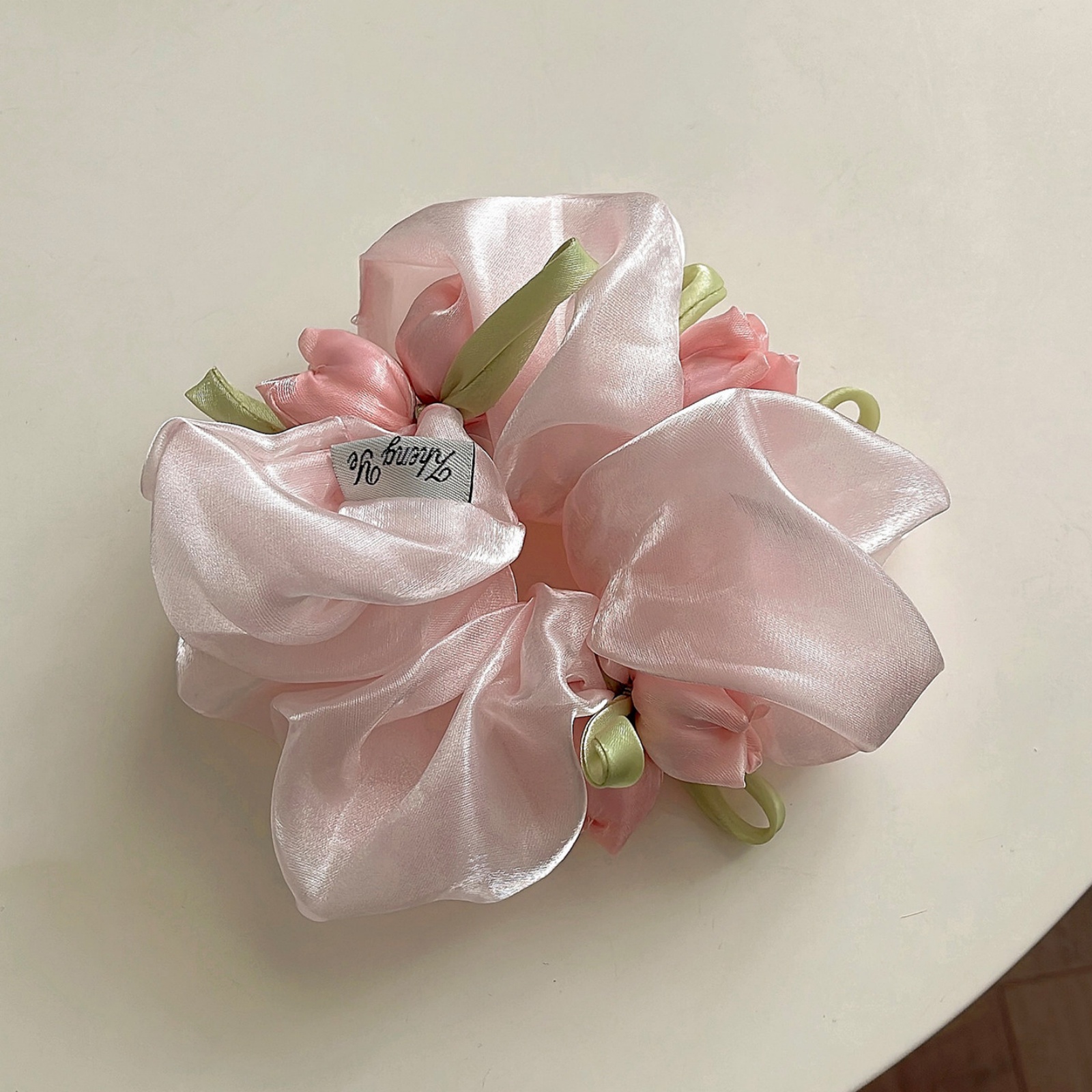 1PC Chouchous en satin motif tulipe d'été, grands élastiques à cheveux élégants en soie douce, accessoires capillaires doux et délicats pour femmes, pour le quotidien et les fêtes