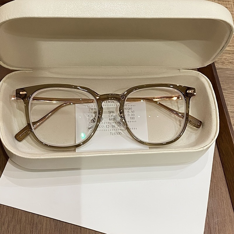 1 paire de lunettes carrées vintage marron, amincissantes pour le visage, élégantes pour les trajets quotidiens.