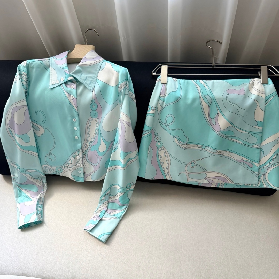 Ensemble 2 pièces haut court et jupe en satin 100 % soie imprimé tourbillon menthe de haute qualité pour femme 2026 TC