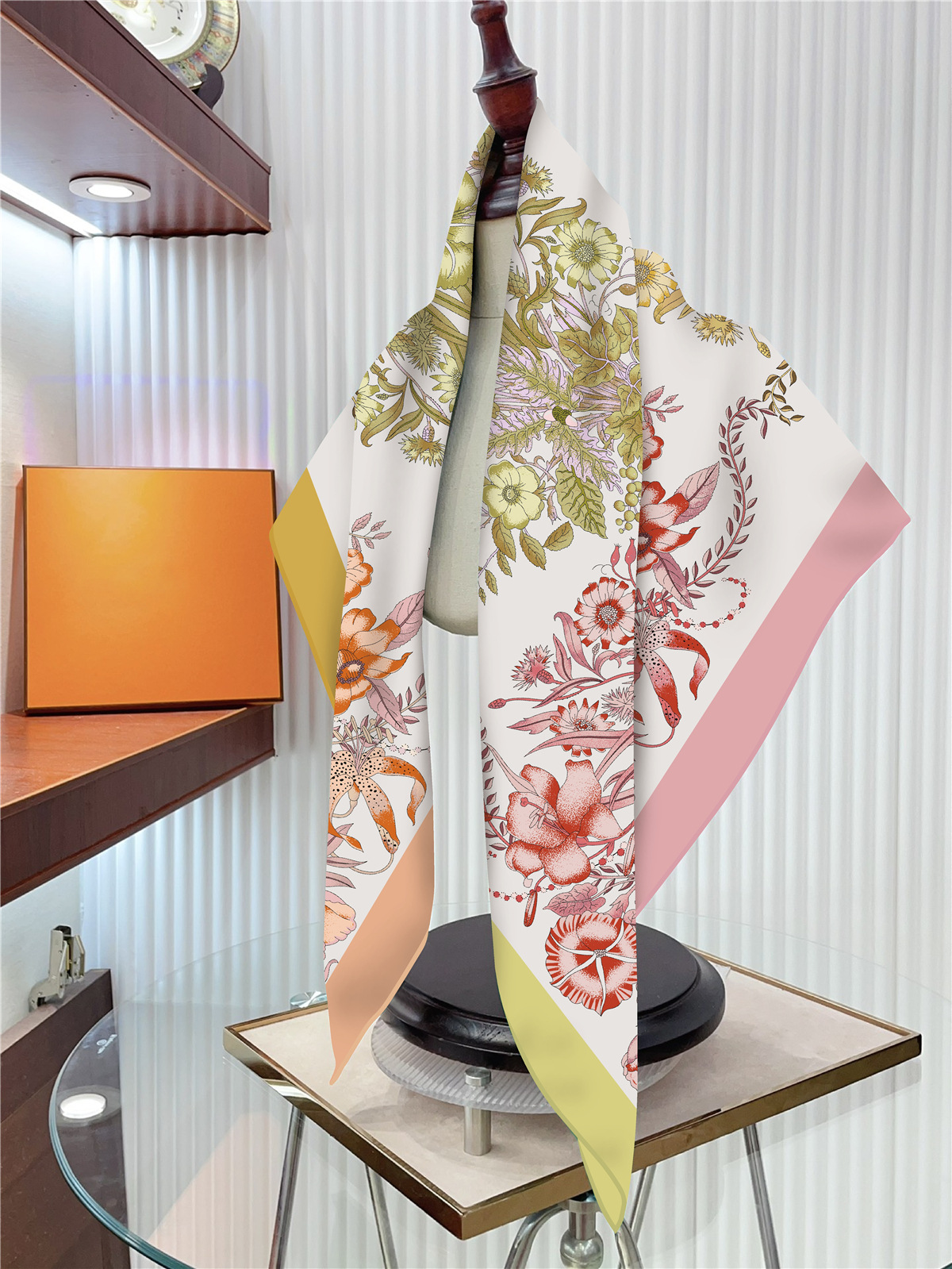 Foulard en soie sergé châle de luxe plante et fleur correspondant imprimé Foulard carré femmes Hijabs Bandana Foulard foulard foulards de tête