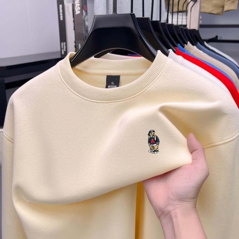 Mode haut de gamme dessin animé petit ours brodé pullover nouvelle tendance marque de luxe confort cou rond vêtements pour hommes décontractés