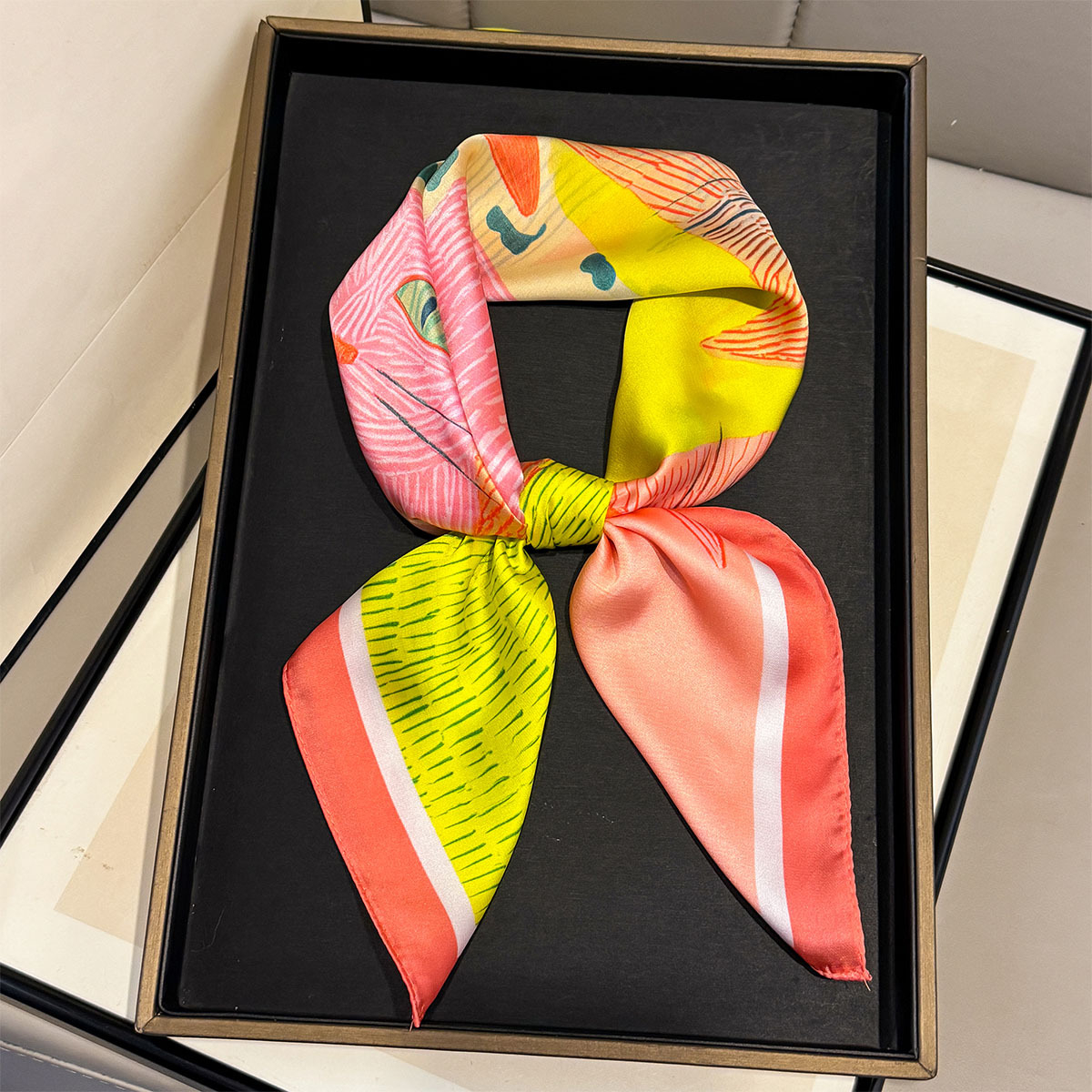 Nouveau Foulard Carré Femme 2026 – Imprimé Chat Mignon Dessin Animé – Bandana, Écharpe, Châle, Bandeau Cheveux