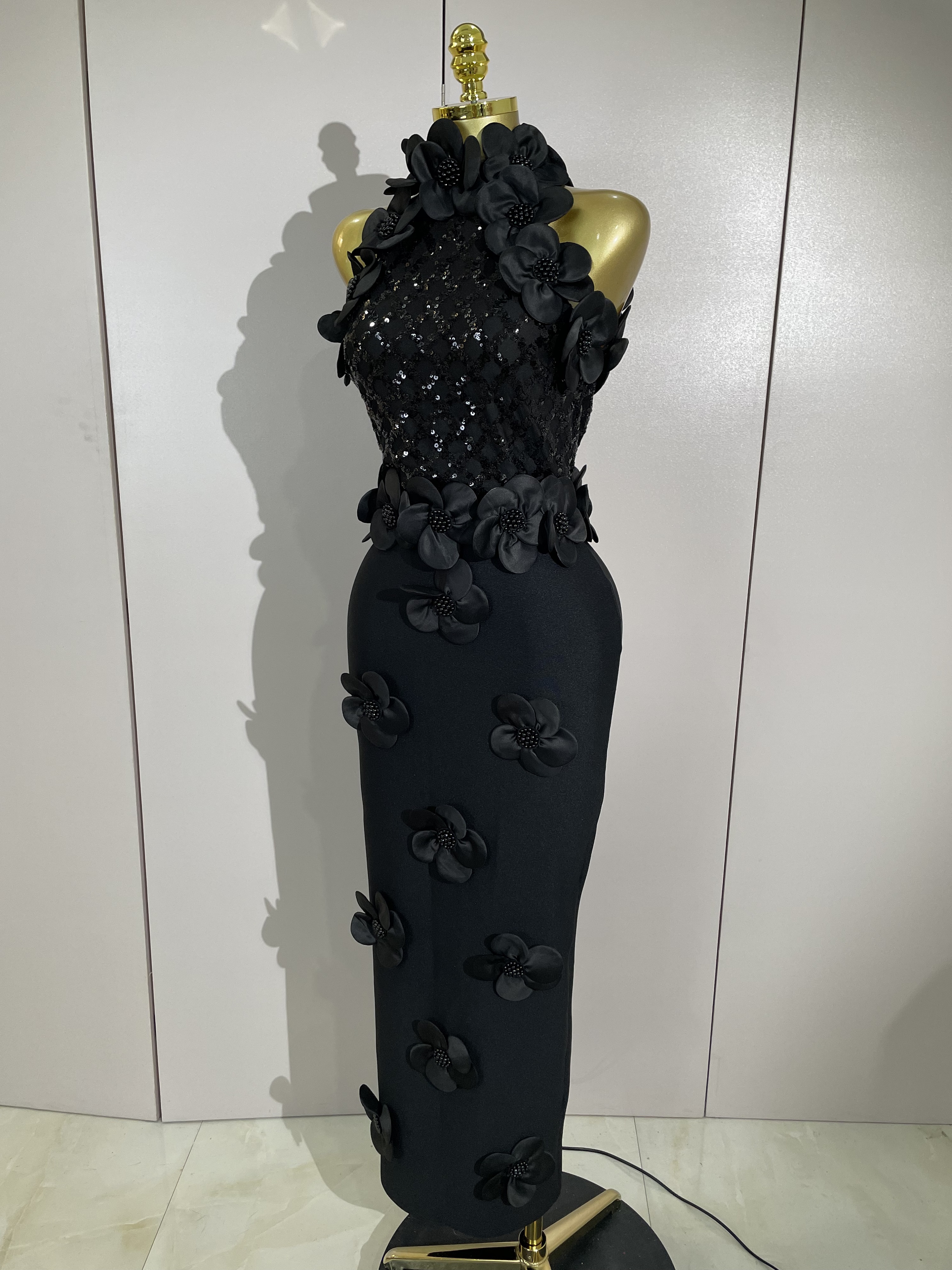 Robes de soirée d'anniversaire de haute qualité, noires et rouges, ornées de fleurs perlées, en maille patchwork, longues, style bandage, pour célébrités, bal de promo, soirée et club