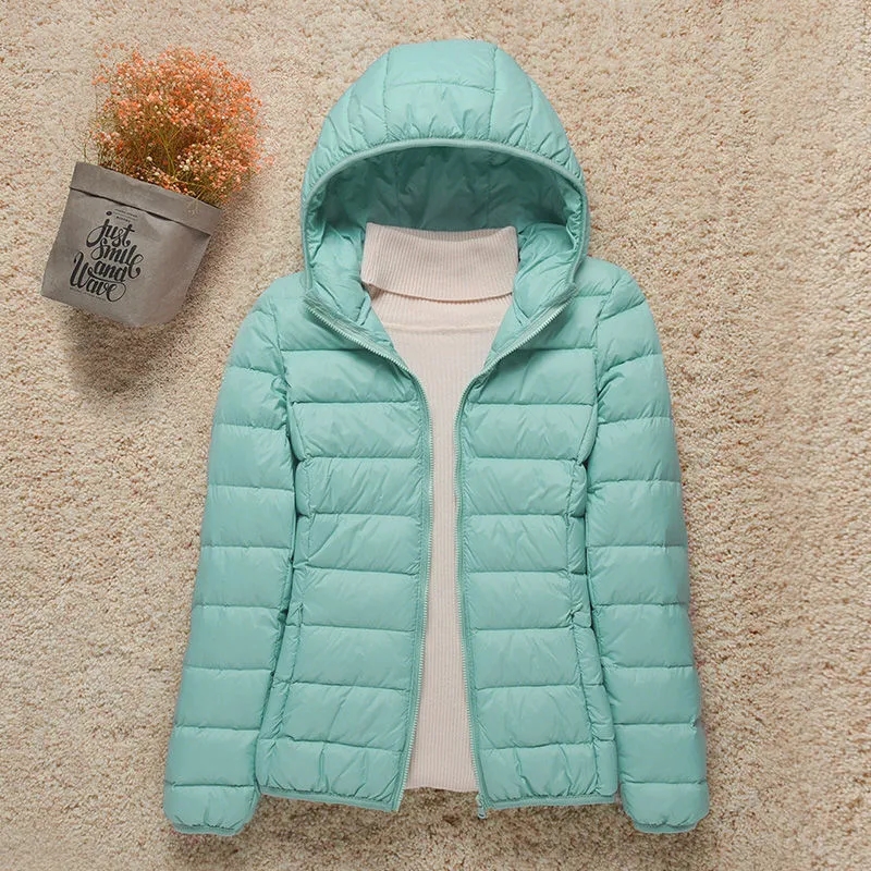 Vêtements pour femmes, manteaux en duvet légers, veste en duvet courte pour femmes, à capuche, nouvelle collection automne-hiver 2024, coupe ajustée, veste fine en duvet véritable