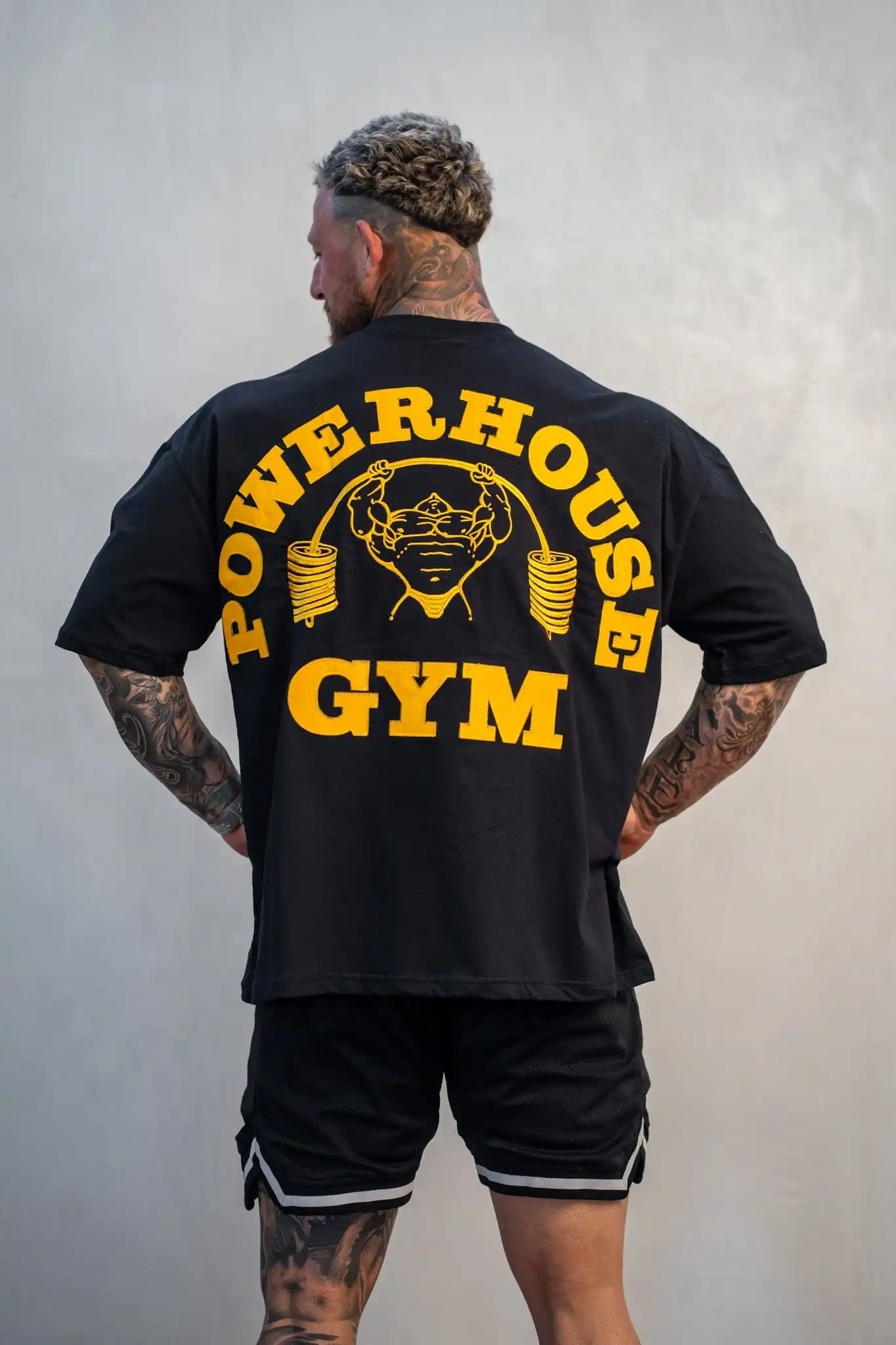 T-shirt de fitness pour homme GYM - Respirant et absorbant la transpiration. Fabriqué en pur coton, il est doux et confortable à porter.