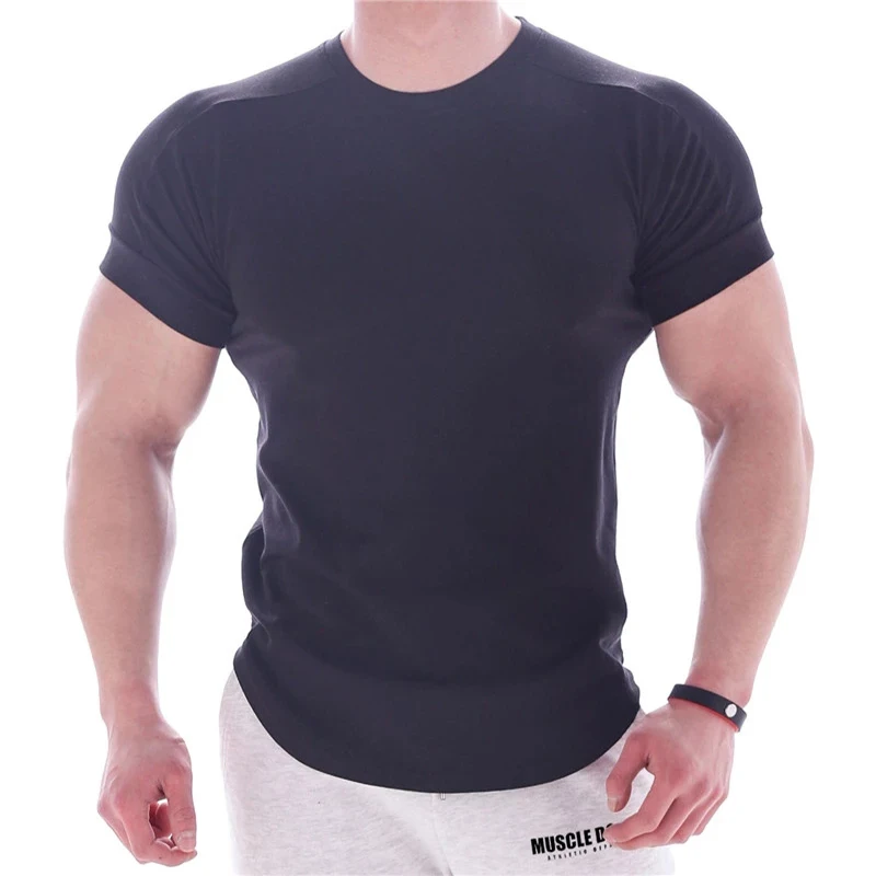 NOUVEAU T-shirt d'été pour hommes, coupe ajustée et très élastique, T-shirt pour hommes à séchage rapide, ourlet incurvé, T-shirts pour hommes, hauts de sport décontractés, couleur unie.