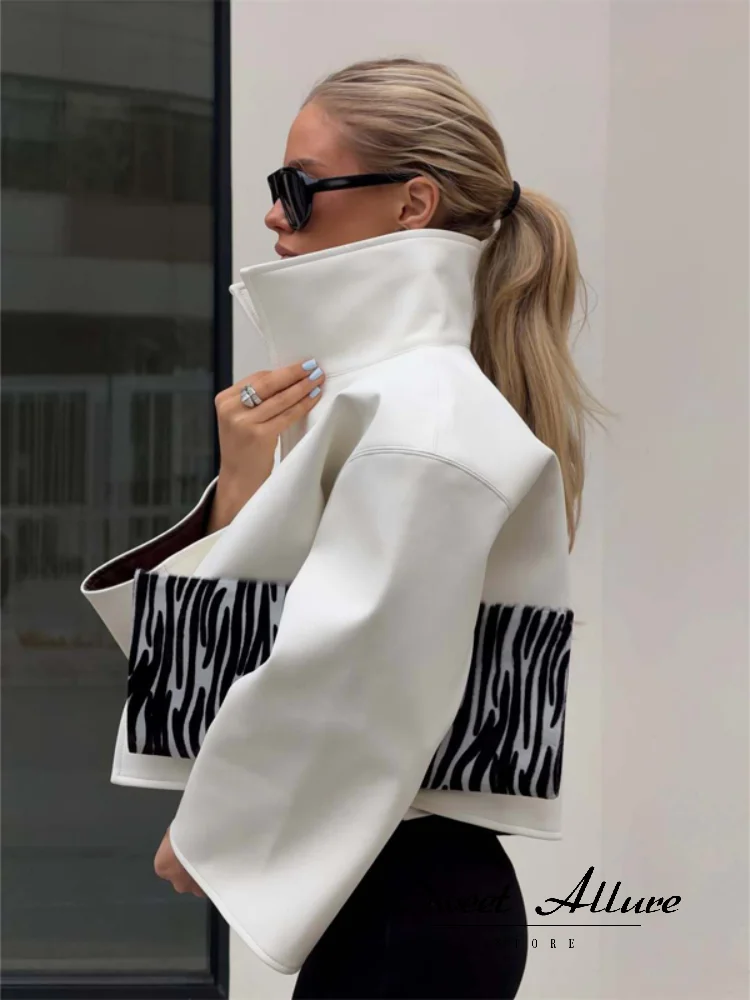 Veste courte décontractée en similicuir blanc à col montant et épaules tombantes pour femme, style coréen, collection 2026, tenue quotidienne