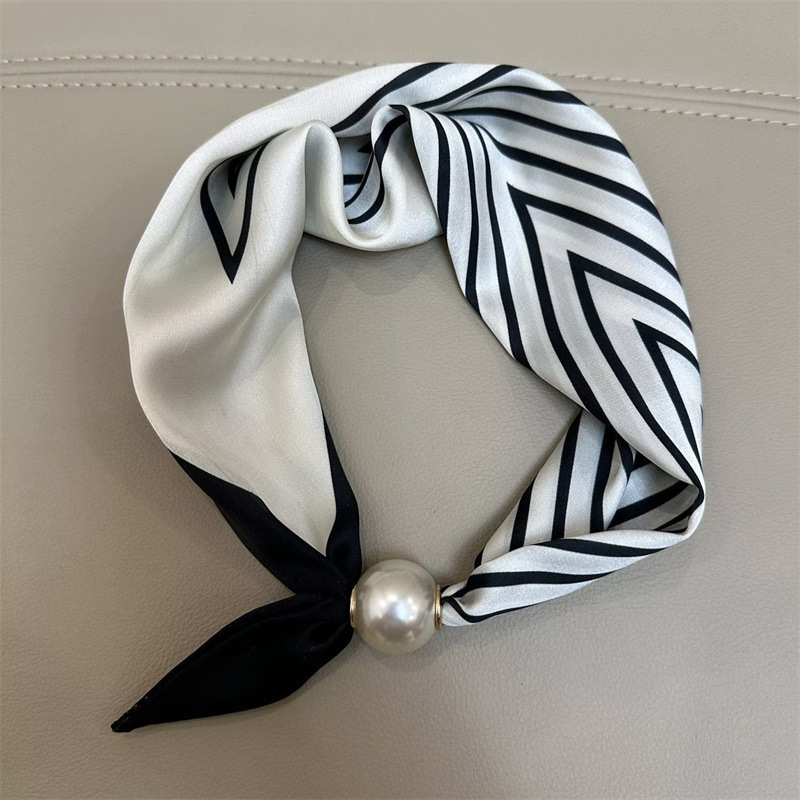 Foulard carré en soie de luxe pour femmes, mouchoir imprimé, collier de perles, boucle magnétique, enveloppes de cou, foulards croisés, Triangle
